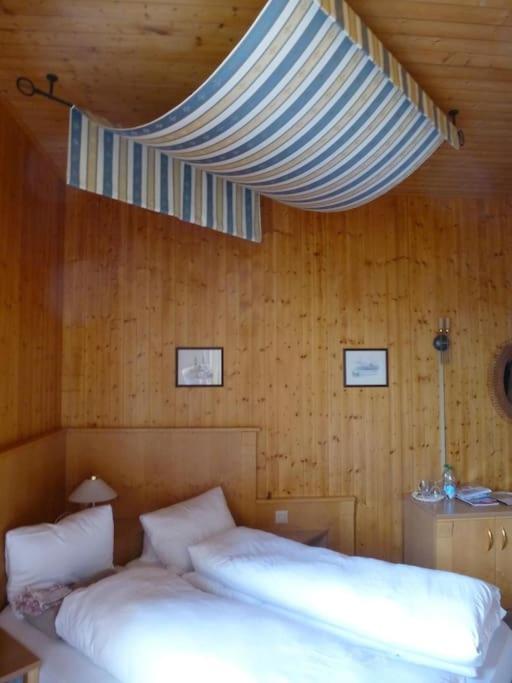 Komplettes Hotel mit 10 Zimmern
