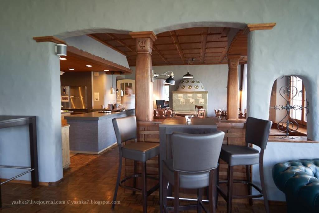 Komplettes Hotel mit 10 Zimmern