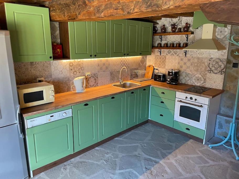 Vista Verde - Private house with 3 bedrooms & 3 bathrooms
