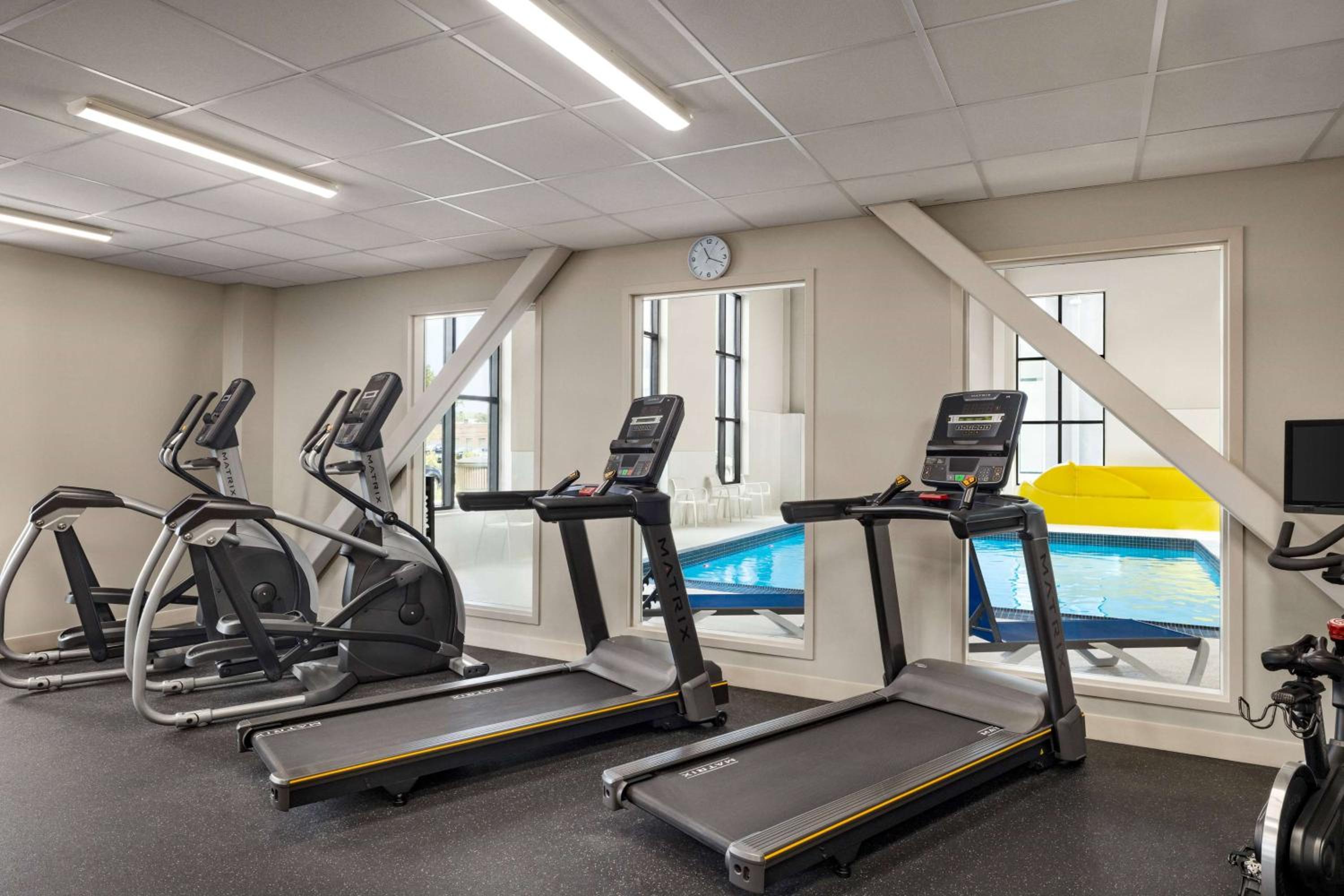 Microtel Inn  Suites Dorval QC - Property Image 32
