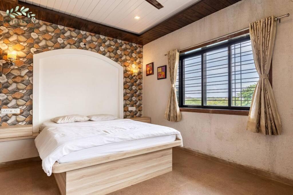 Stay Leisurely By The Foothills 7BHK , Pawna Lake, view 2