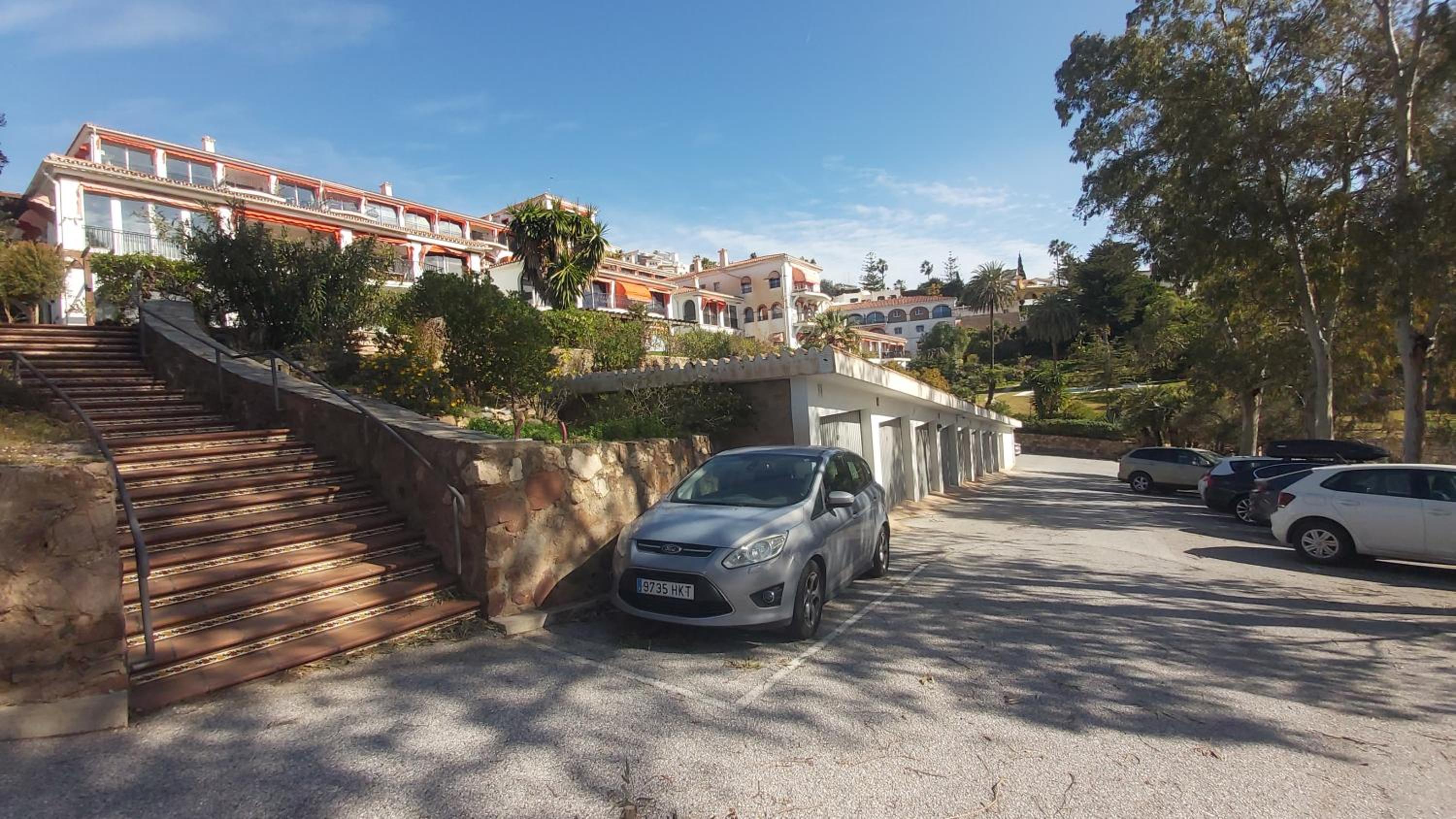 Del Parque Flats Interpares Swimmingpool