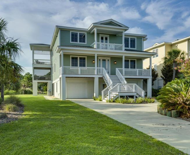 449 Tarpon Blvd view 4