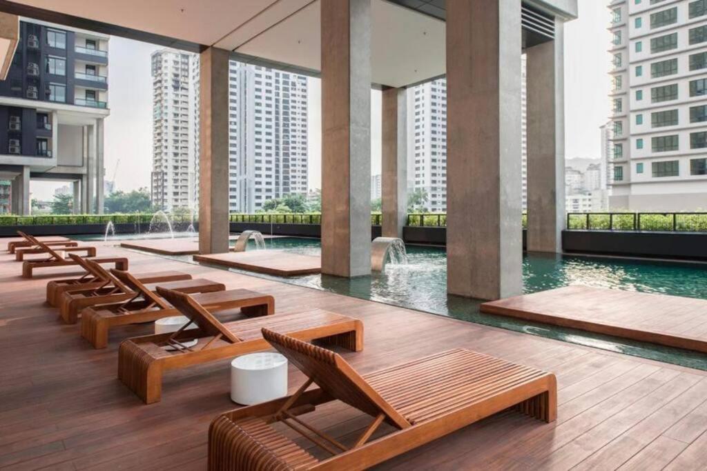 Arcoris Soho 2bedroom 1-7pax Industrial Loft Style