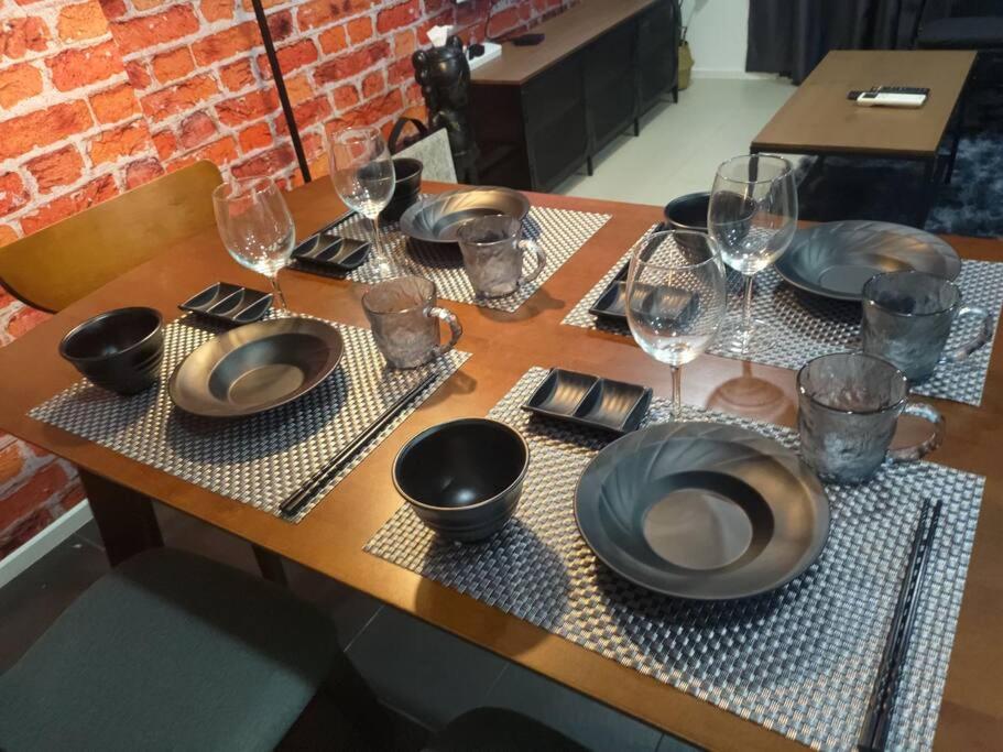 Arcoris Soho 2bedroom 1-7pax Industrial Loft Style
