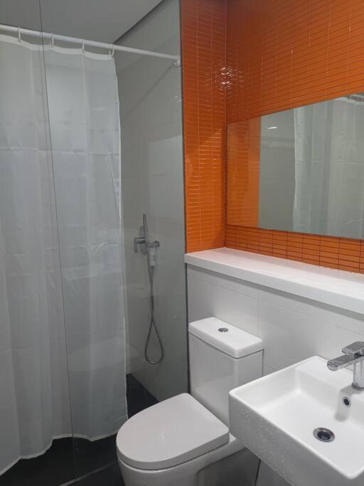 Arcoris Soho 2bedroom 1-7pax Industrial Loft Style