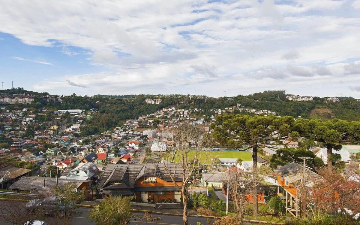 Rosa Edifício Lés Residénce