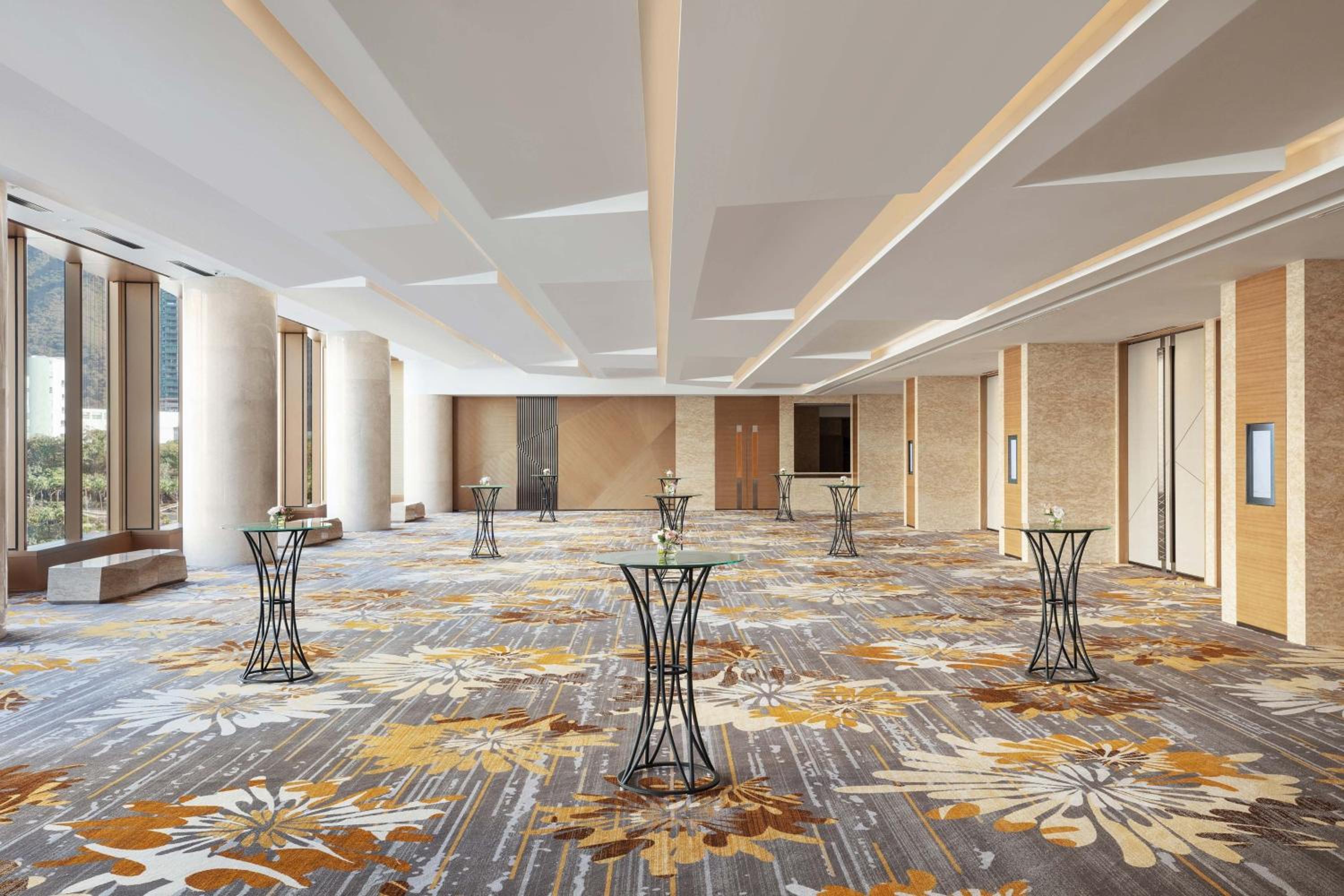 Sheraton Hong Kong Tung Chung Hotel