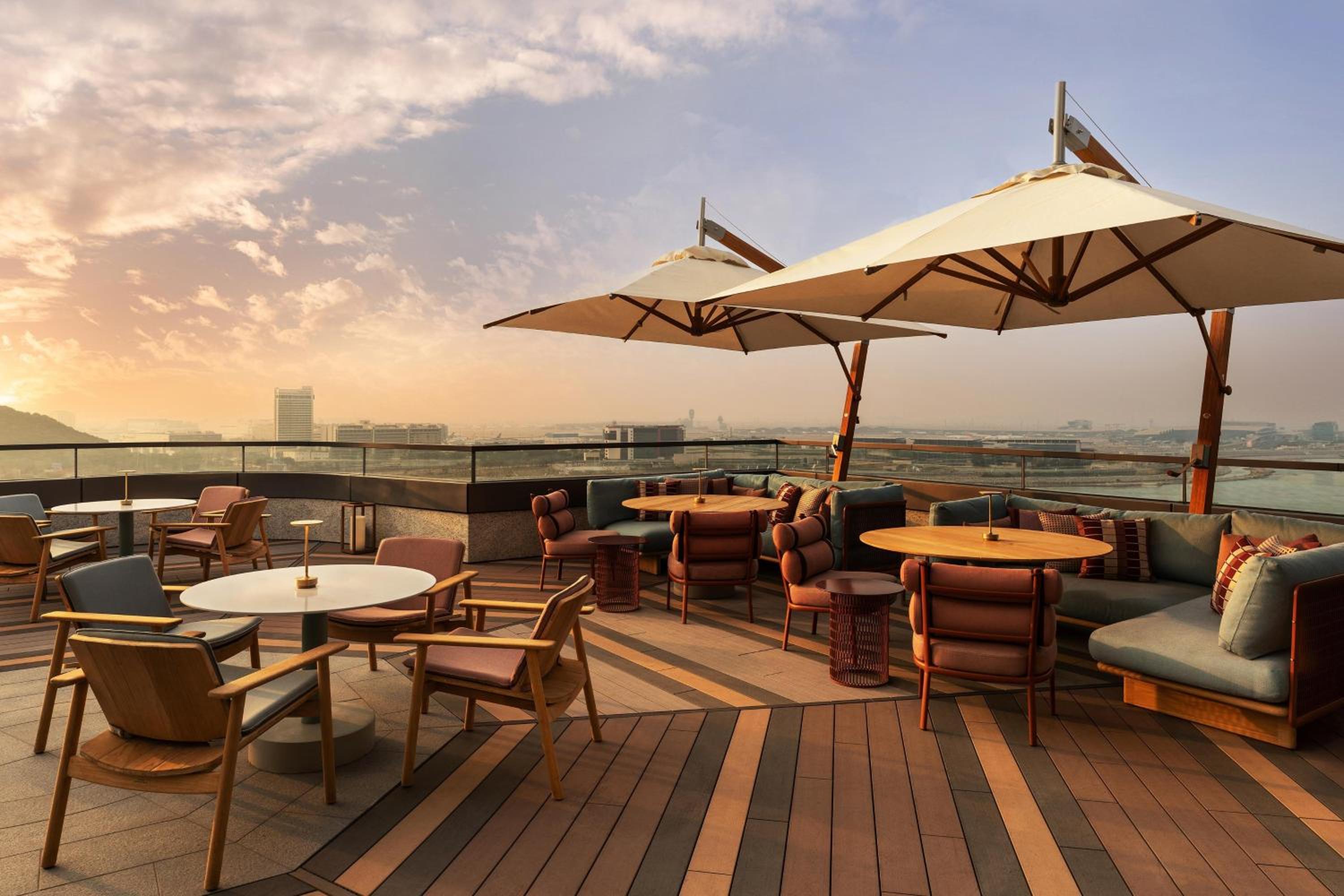 Sheraton Hong Kong Tung Chung Hotel