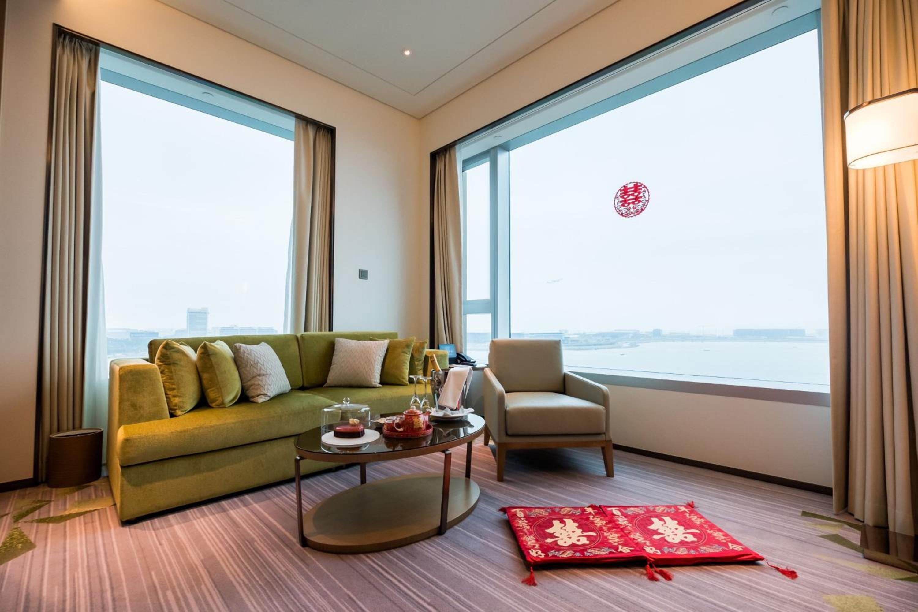 Sheraton Hong Kong Tung Chung Hotel