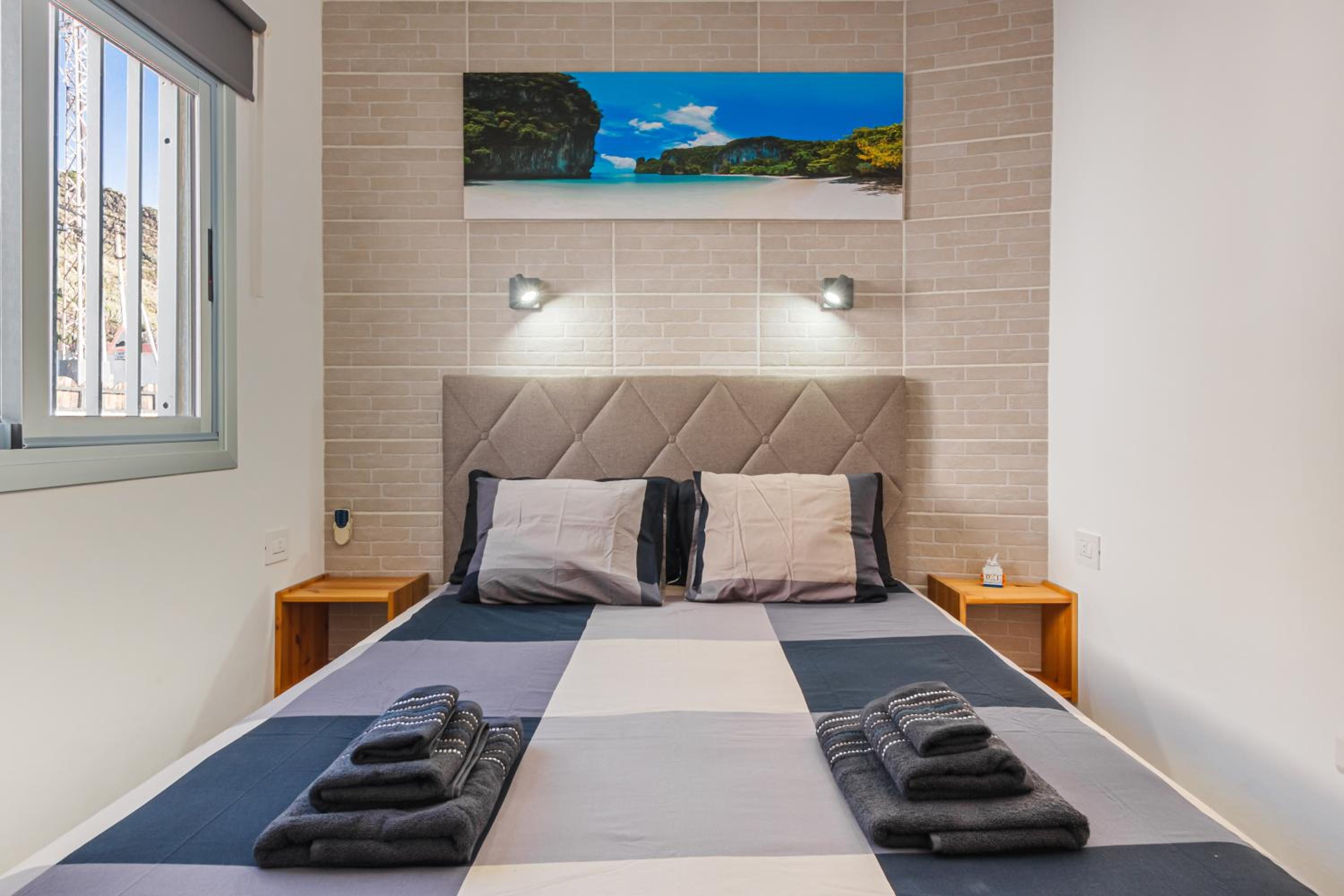 Family home with stunning sea views! view 5