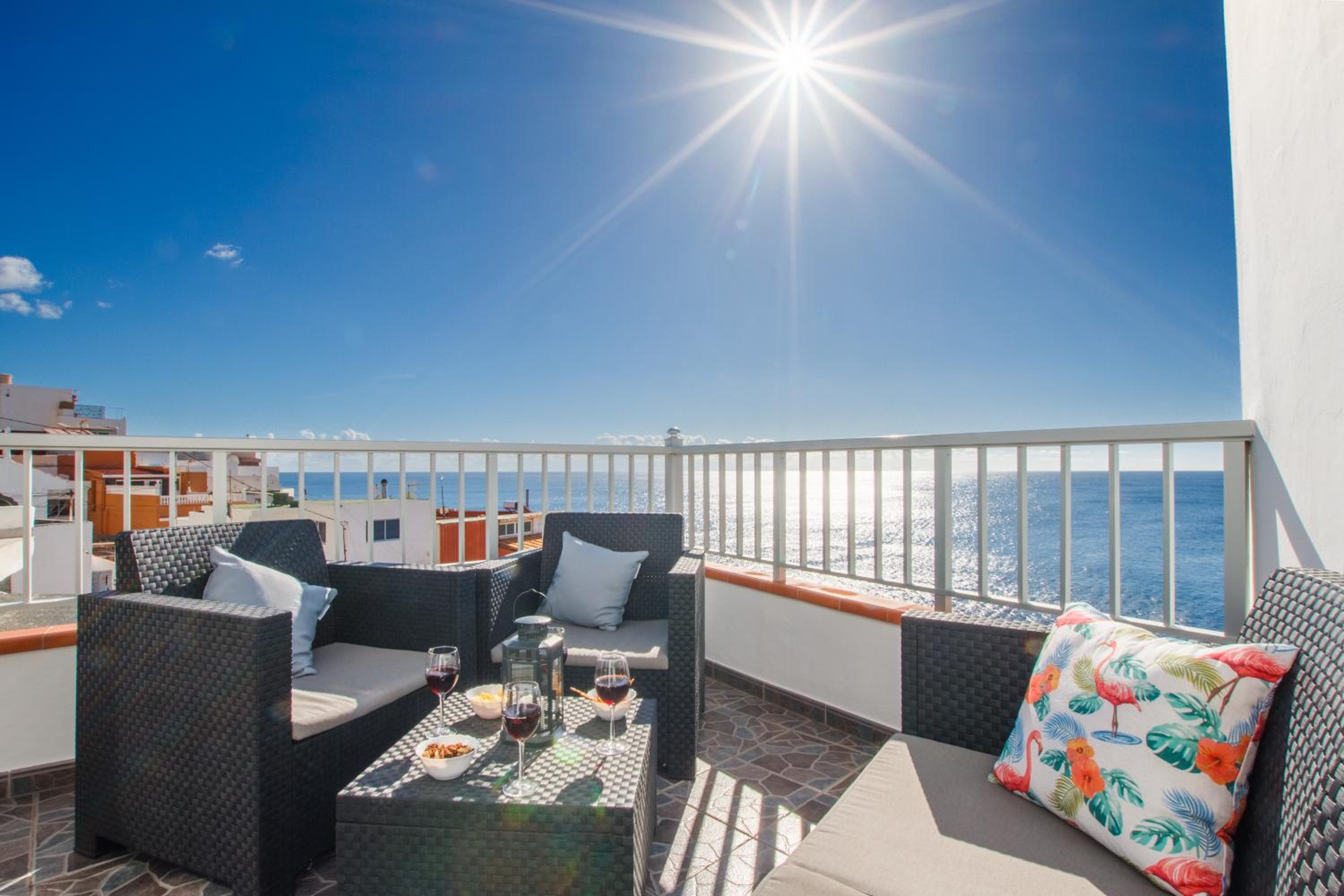 Family home with stunning sea views! view 4