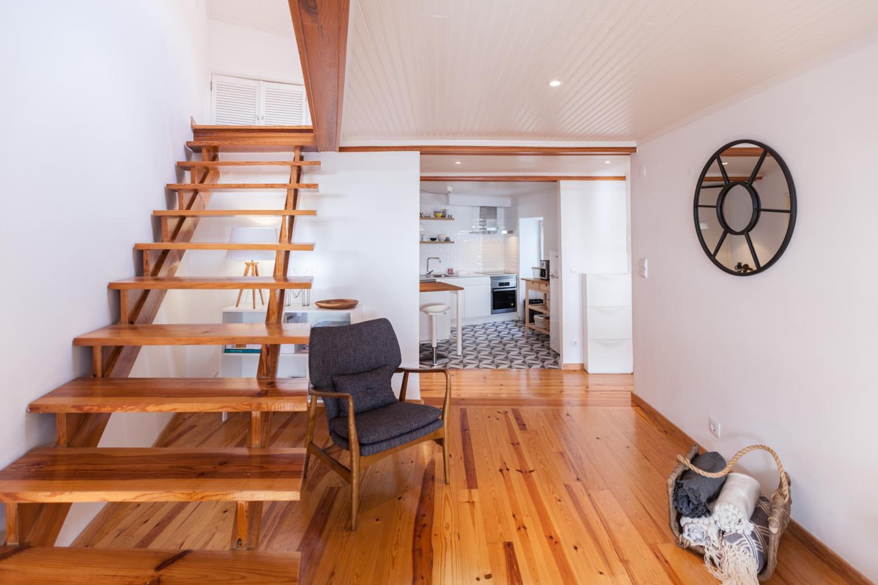 FLH Alfama Mezzanine with River View view 4