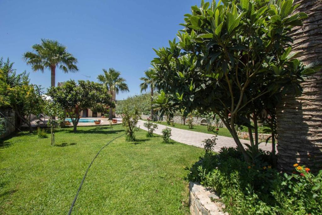 Erodios Villas 2