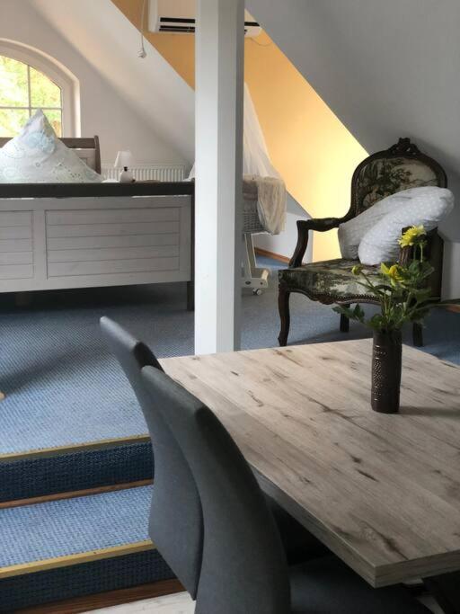 Penthouse Bernd im Waldschlösschen direkt am See