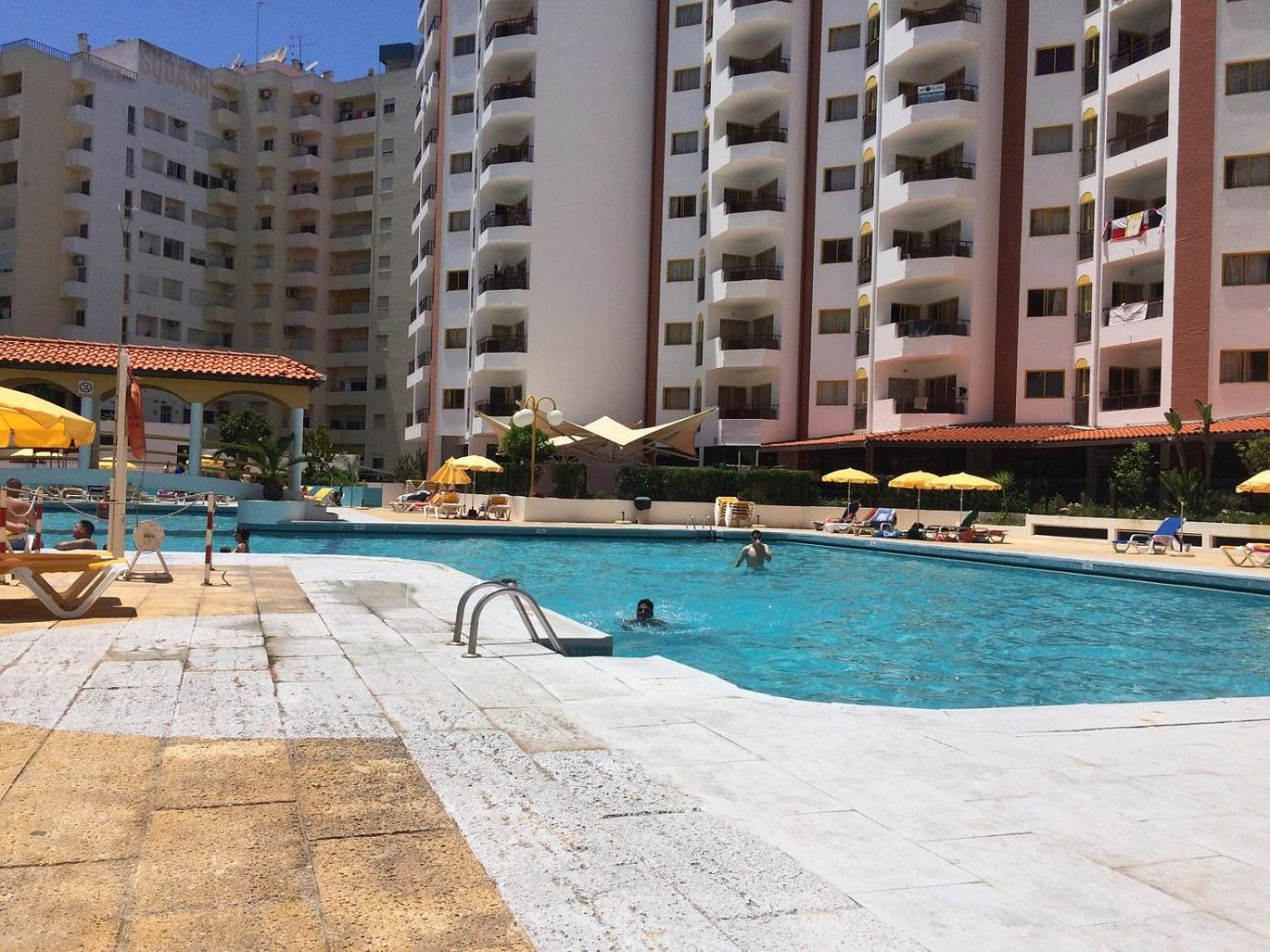 T1- Praia da Rocha com piscina -segunda linha view 2