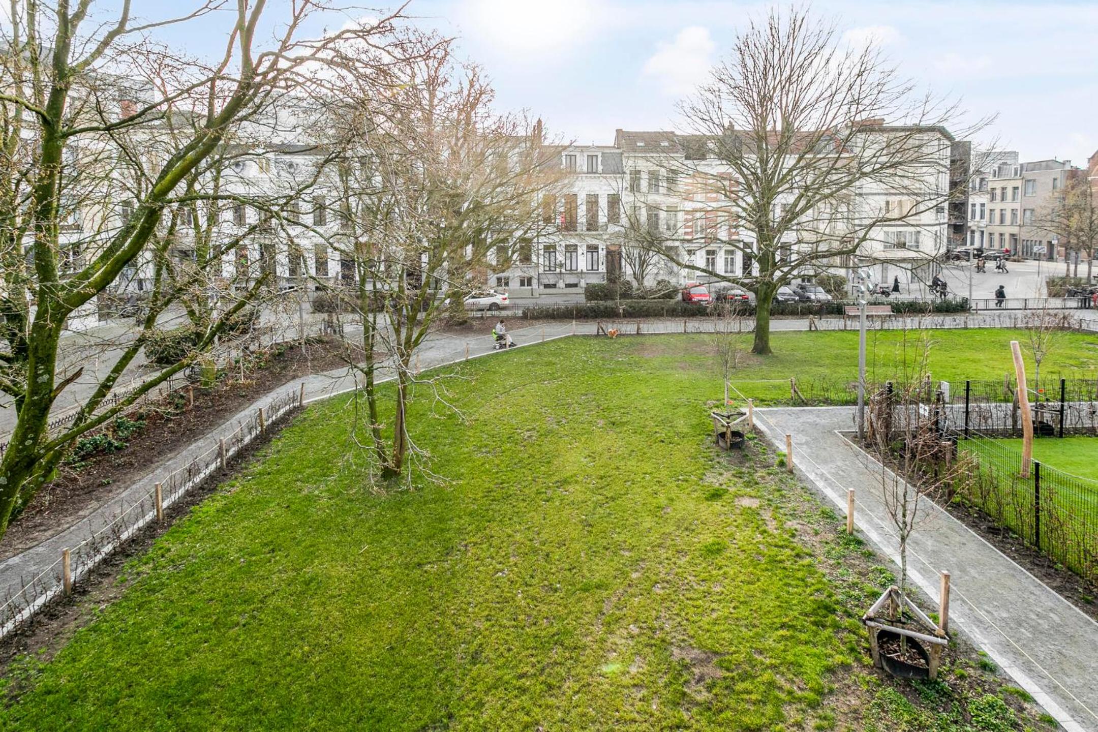 Museum Garden View Apartment Antwerp South
