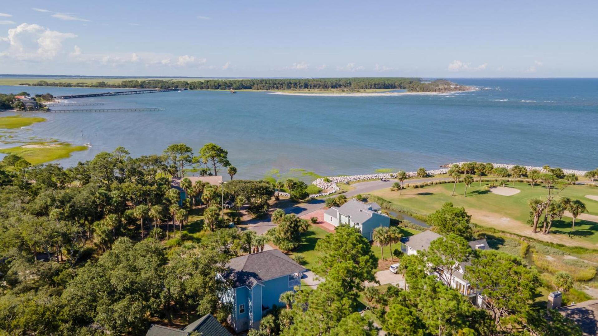 Magnificent ocean views from upper floor of this 3BR home view 4