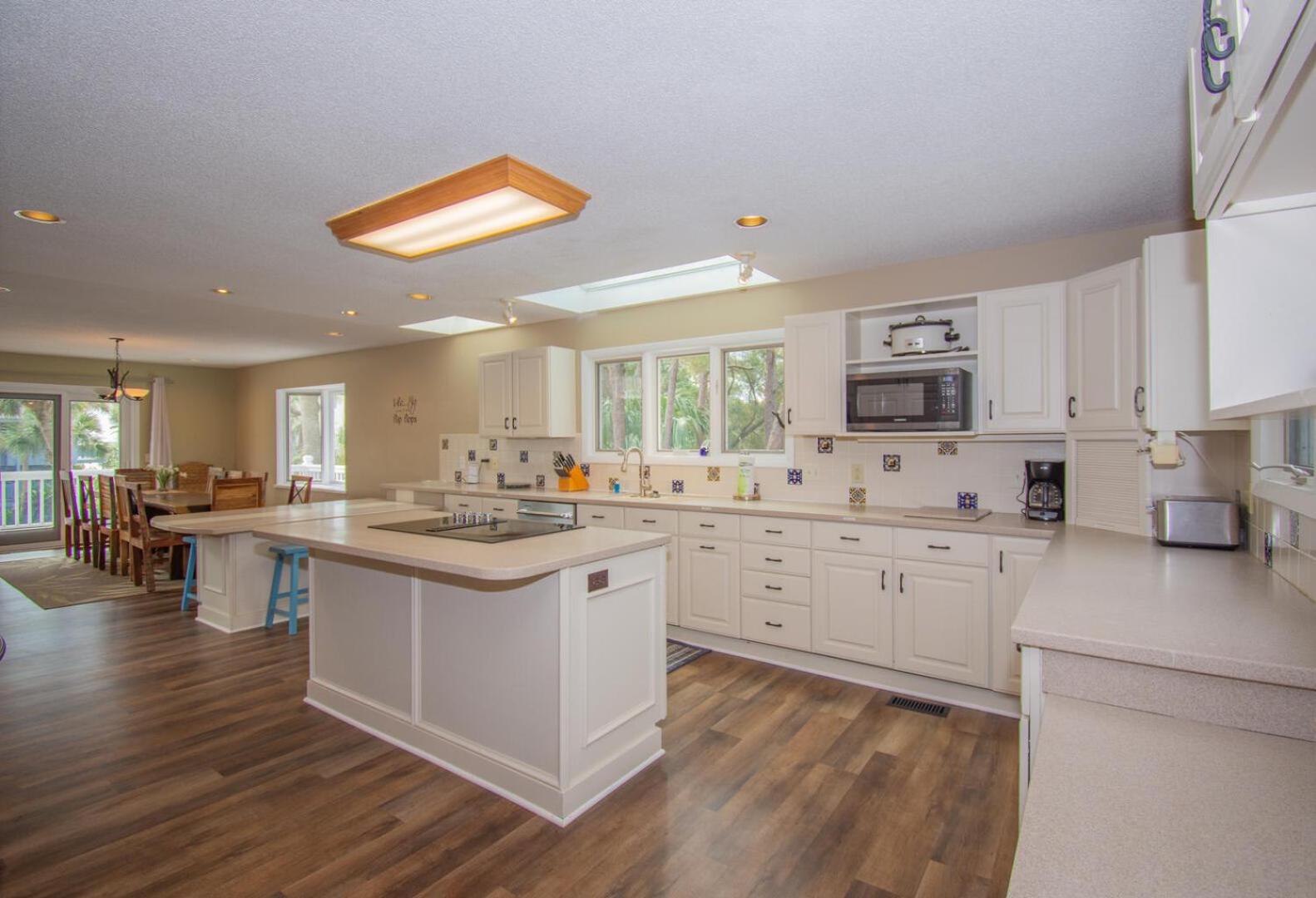 702 Whiting Rd
