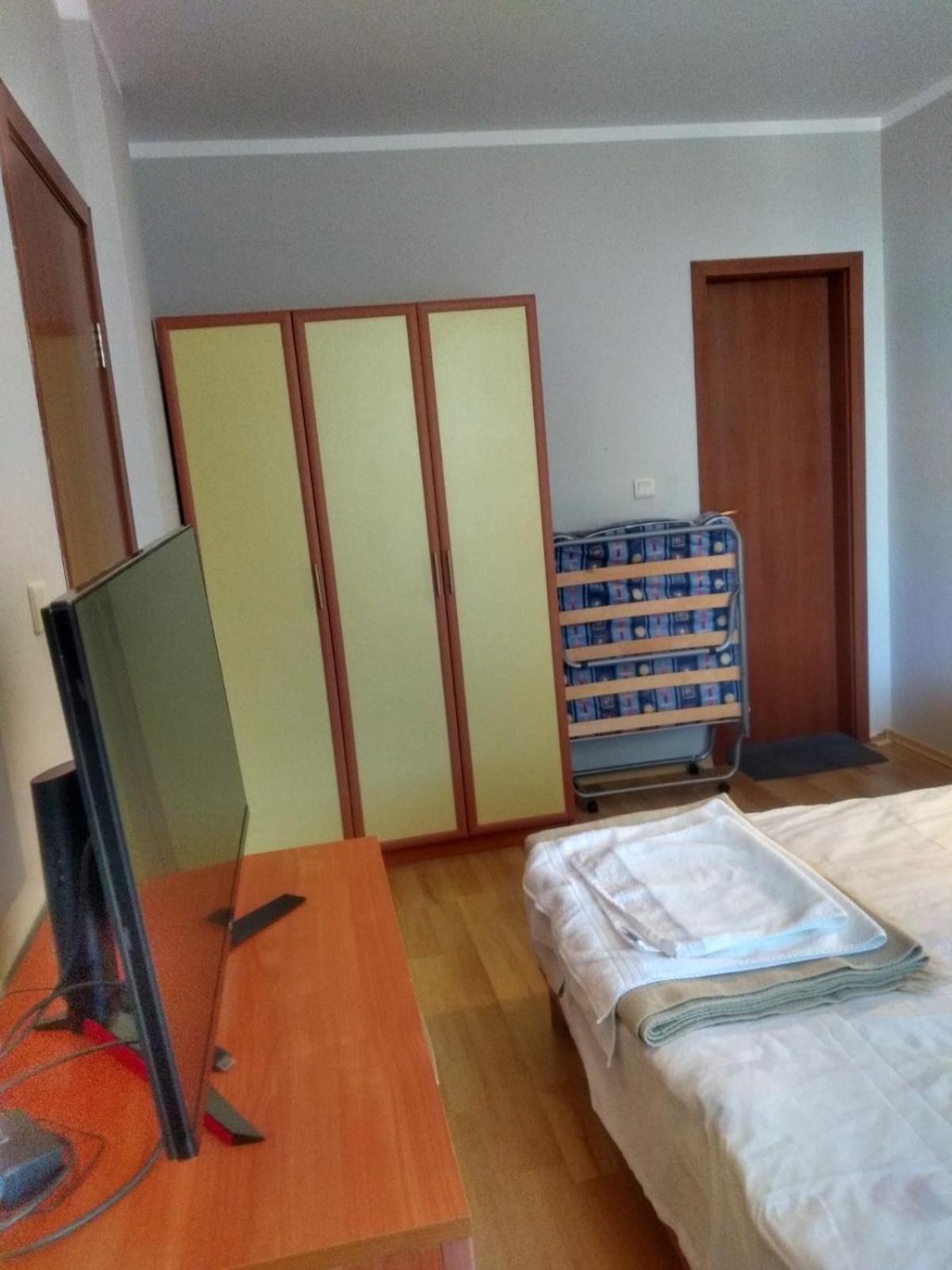 Photo 33