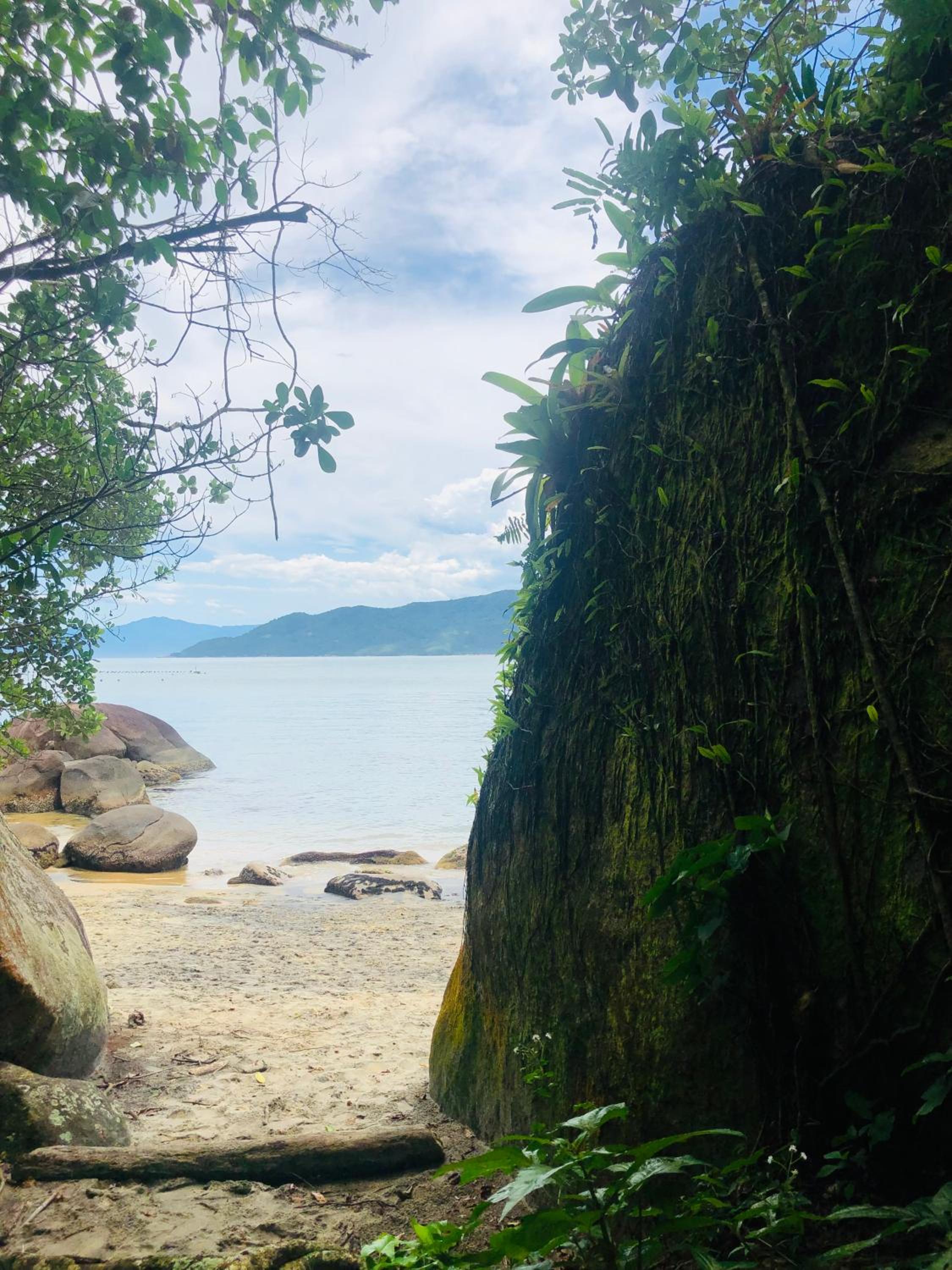 casa em Ubatuba à 100 metros da praia