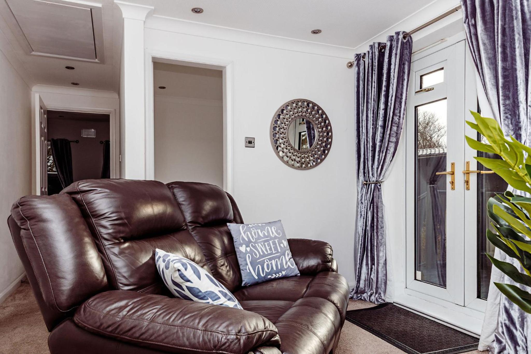 Willow Chalet near Cartmel & Lake Windermere view 4