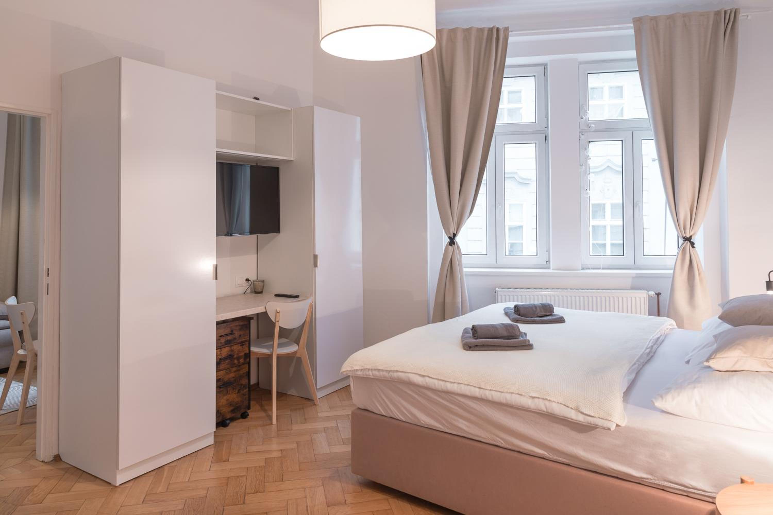 Skolska Junior apartment