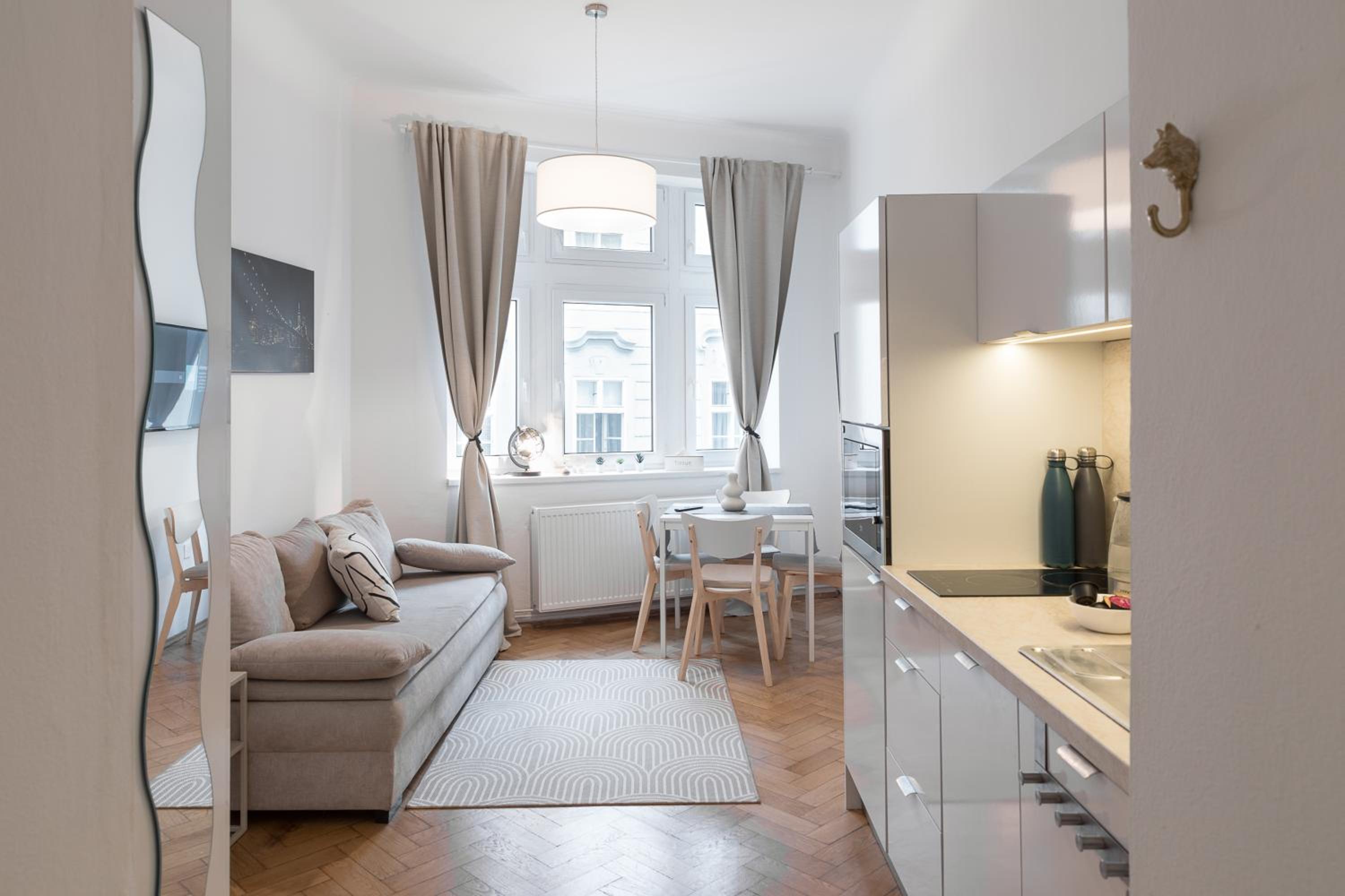 Skolska Junior apartment