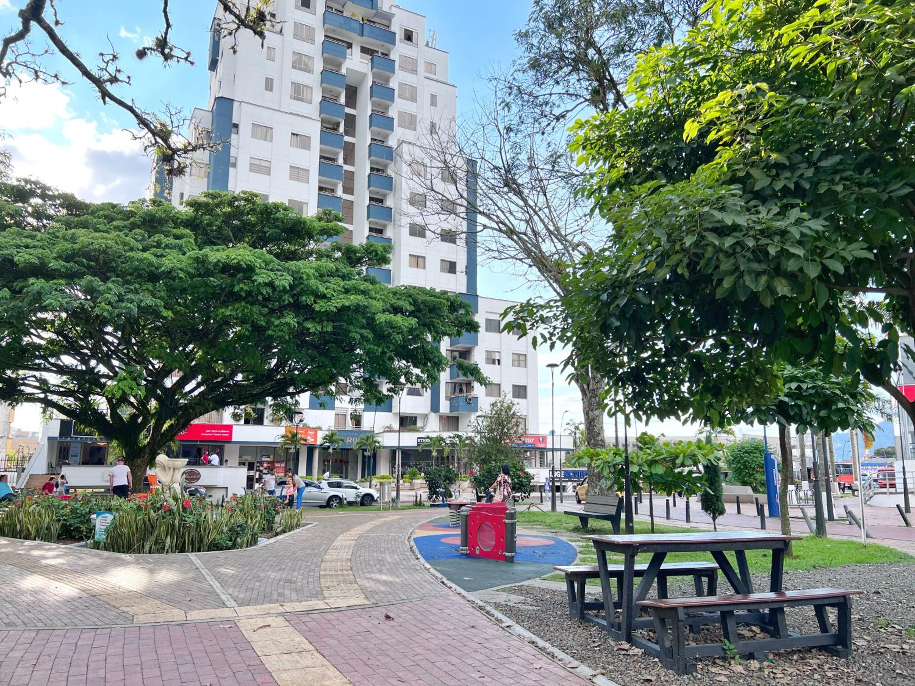 Apartamento En La Circunvalar Por Parceros Group