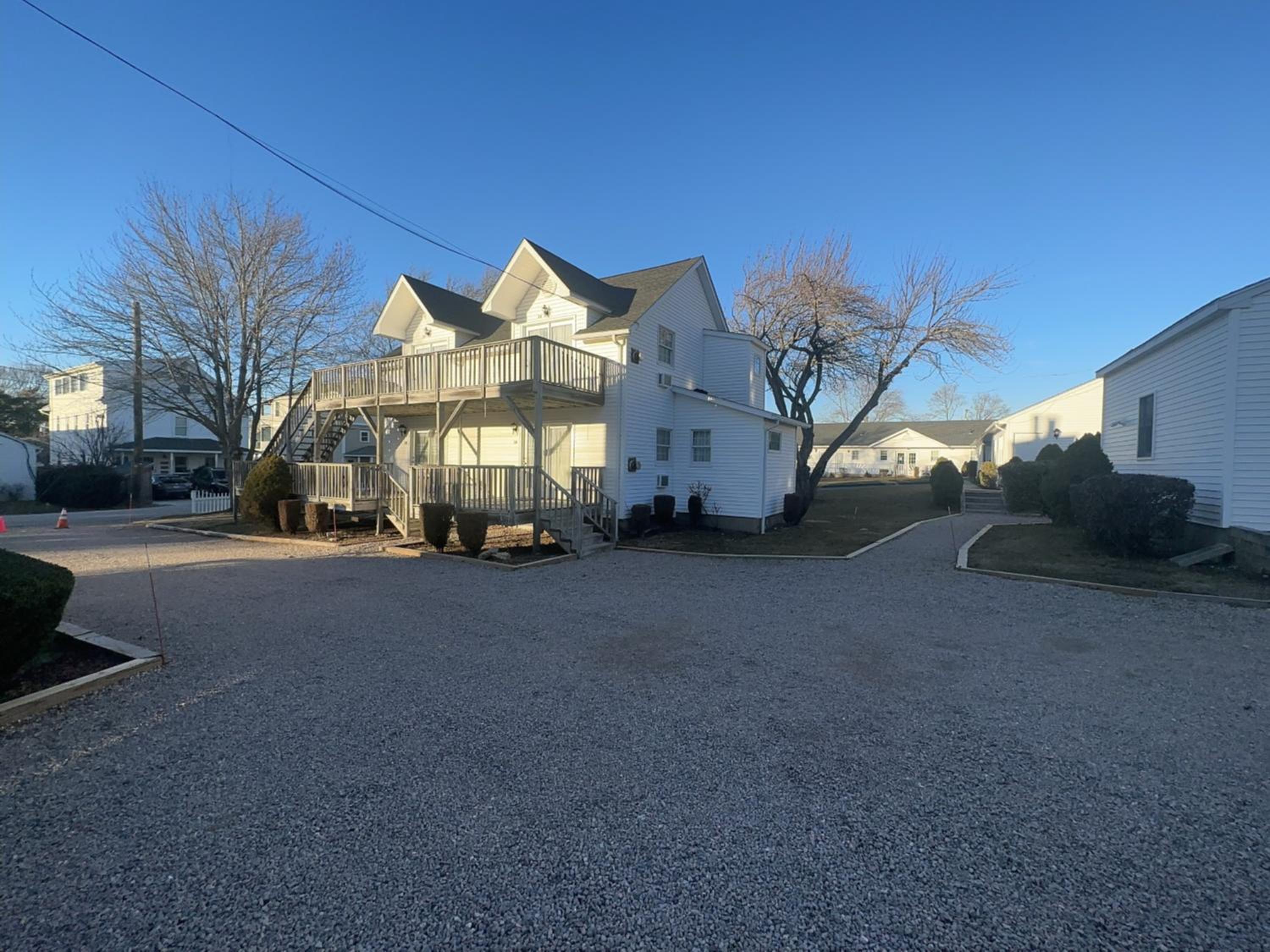 Hotel Taber Inn - Image 1