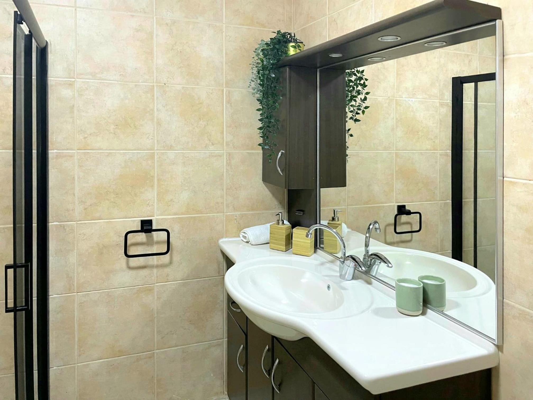 VILLA SHUNIT- וילה שונית by barak royal suites view 2