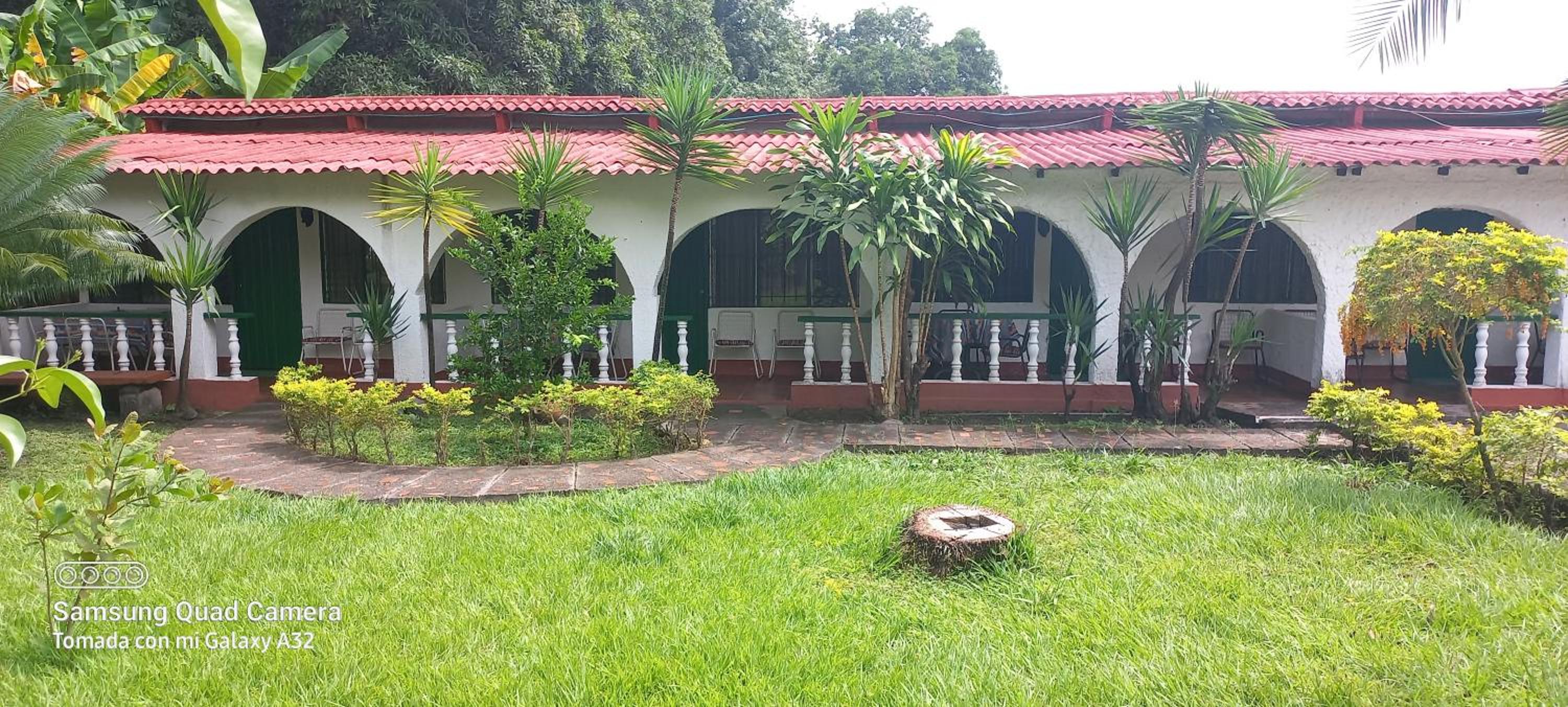 VILLA GLADHYS CASA CAMPESTRE