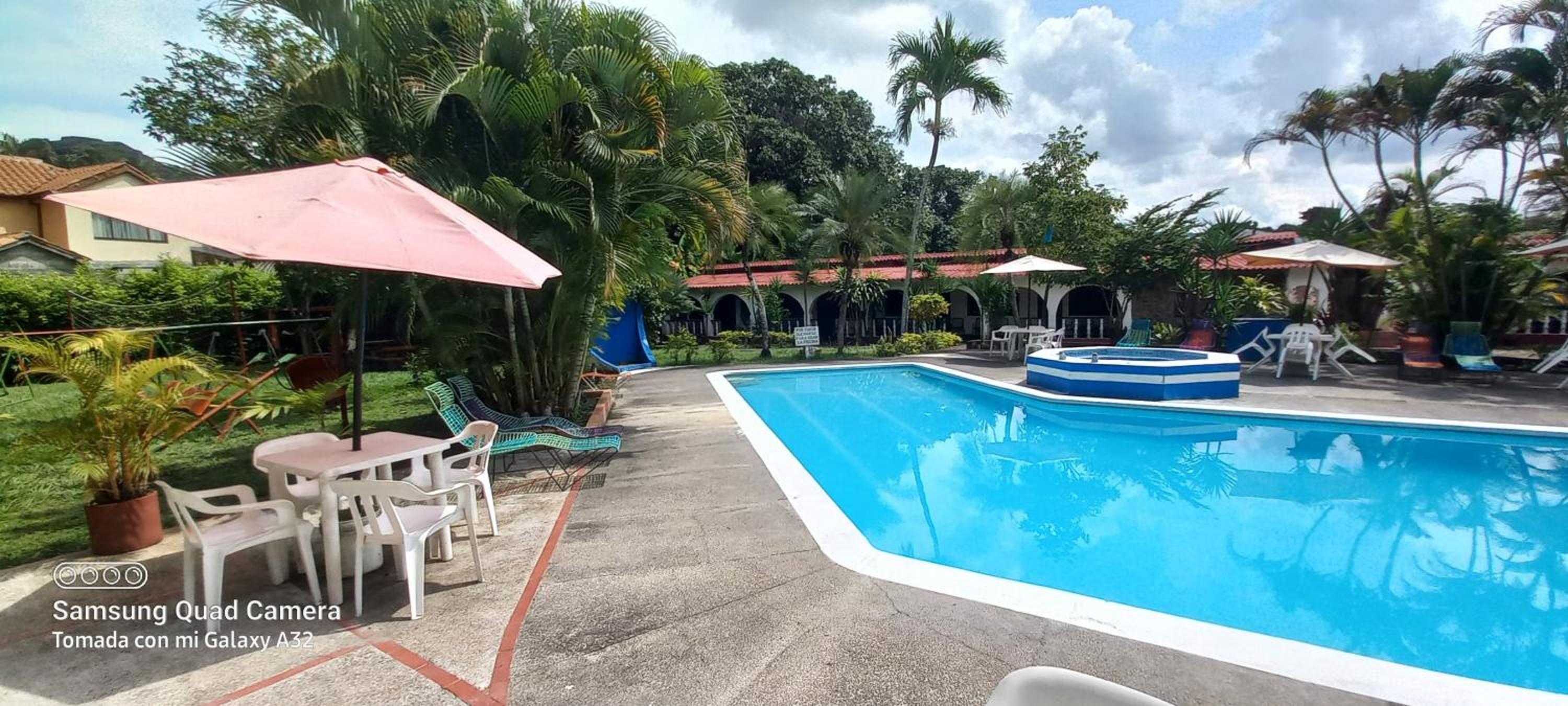 VILLA GLADHYS CASA CAMPESTRE