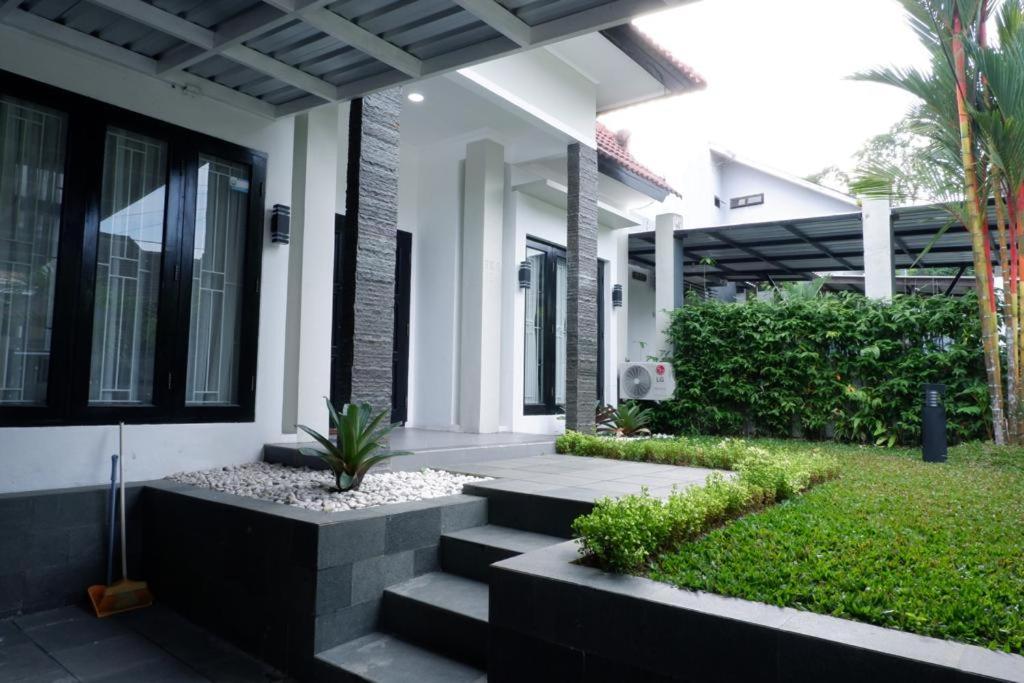 Blue Villa