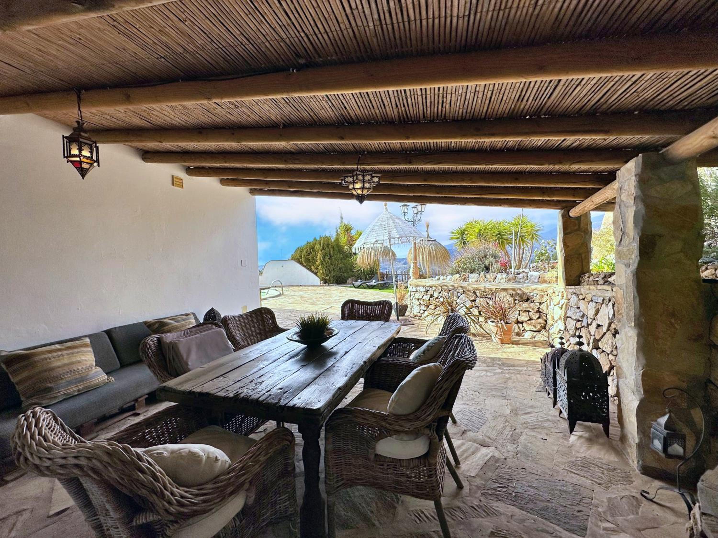 Casa Rural Boas, con vistas impresionantes, Barbacoa en Cómpeta by CostaDelSolEscapes