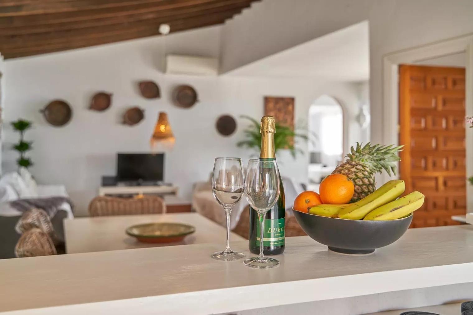 Casa Rural Boas, con vistas impresionantes, Barbacoa en Cómpeta by CostaDelSolEscapes