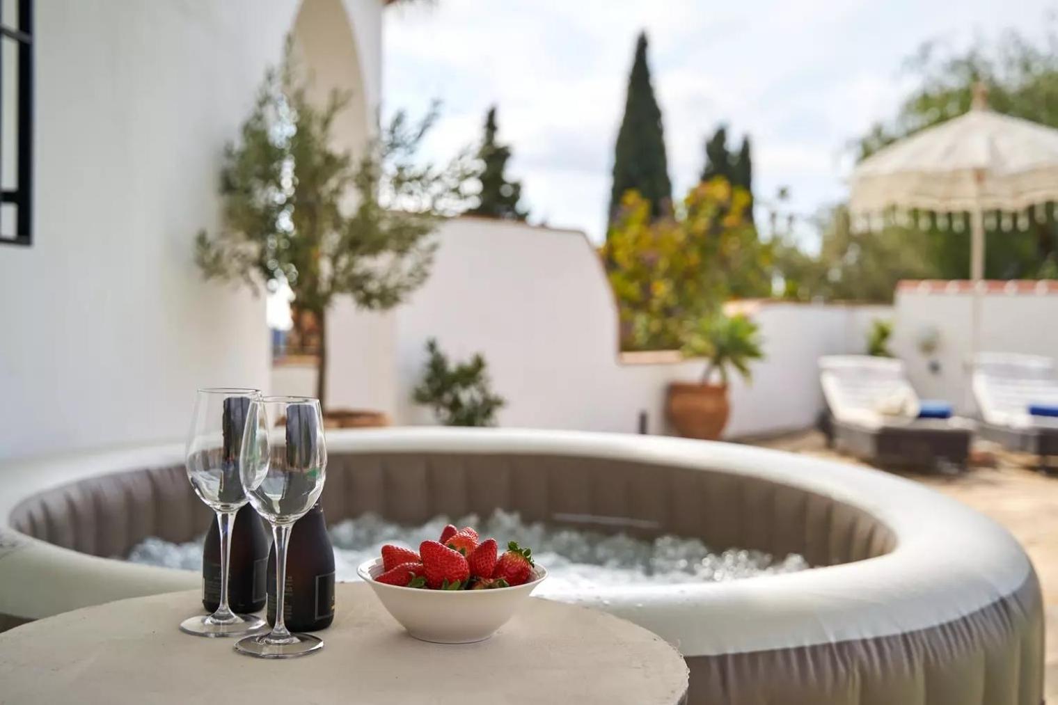 Casa Rural Boas, con vistas impresionantes, Barbacoa en Cómpeta by CostaDelSolEscapes