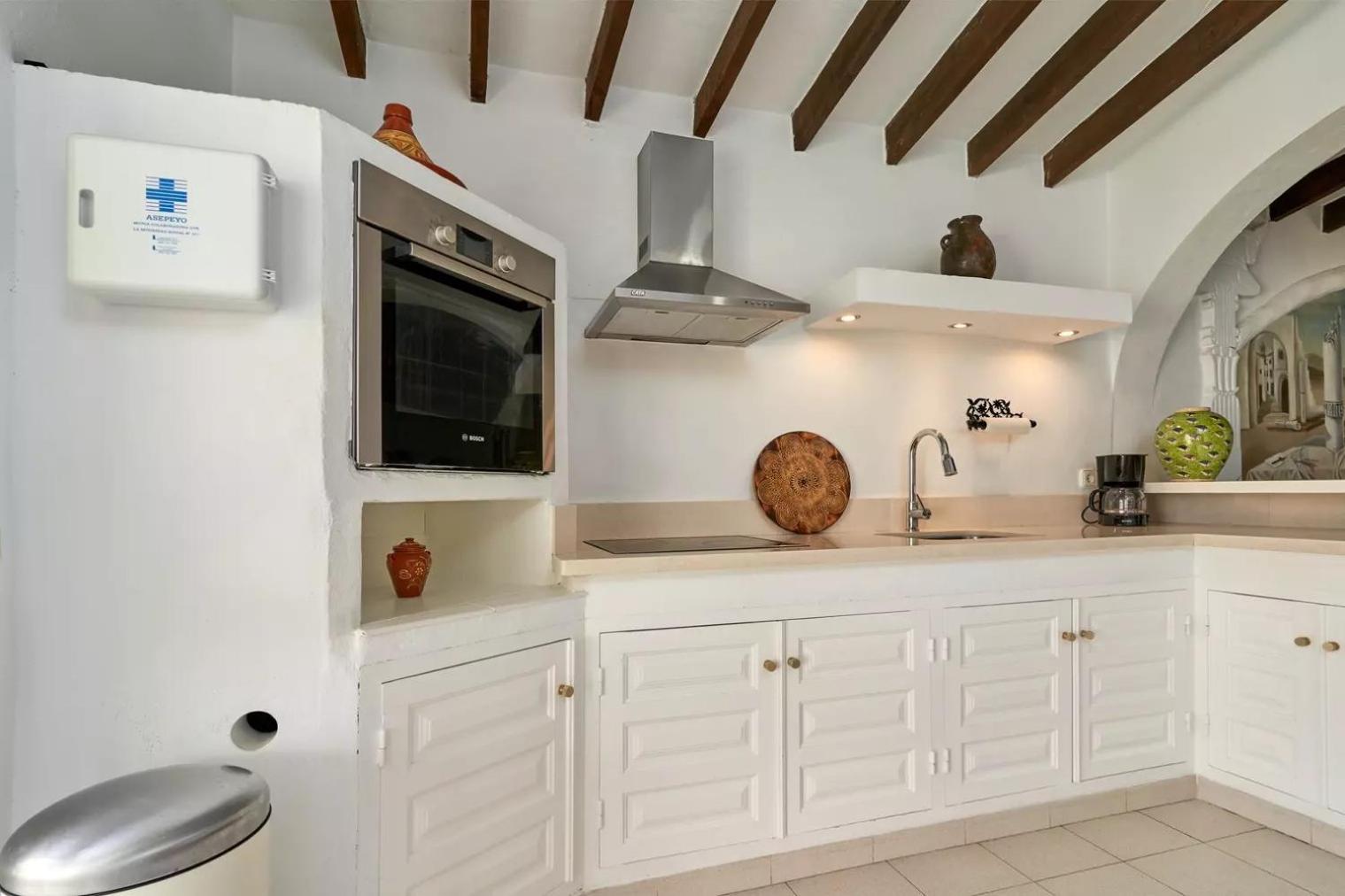 Casa Rural Boas, con vistas impresionantes, Barbacoa en Cómpeta by CostaDelSolEscapes