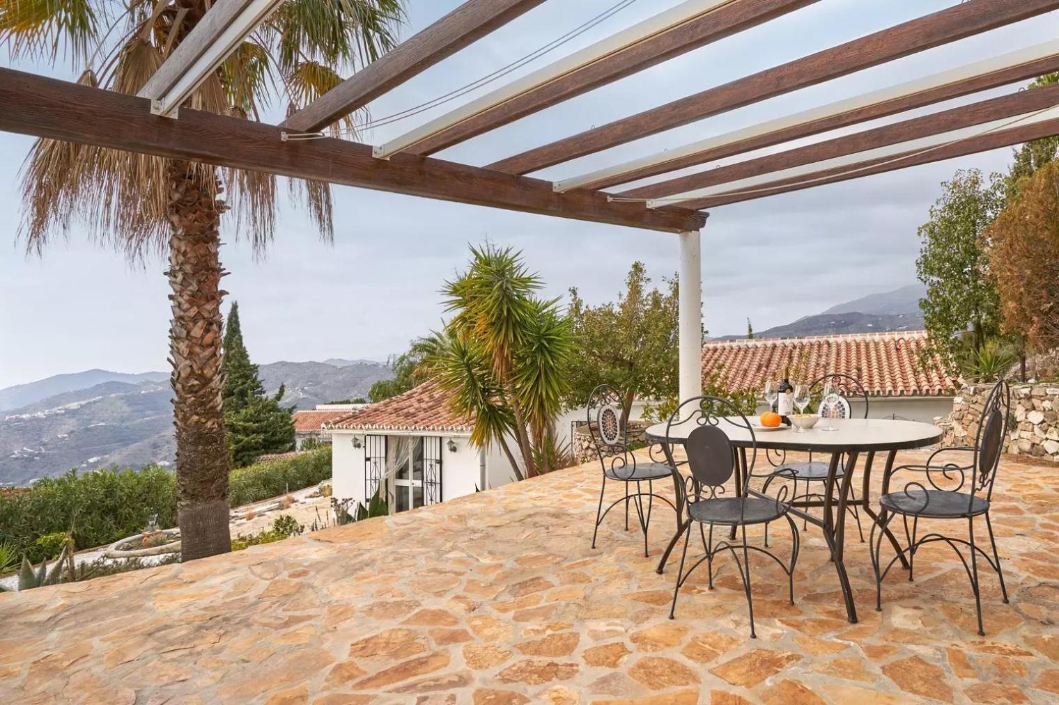 Casa Rural Boas, con vistas impresionantes, Barbacoa en Cómpeta by CostaDelSolEscapes