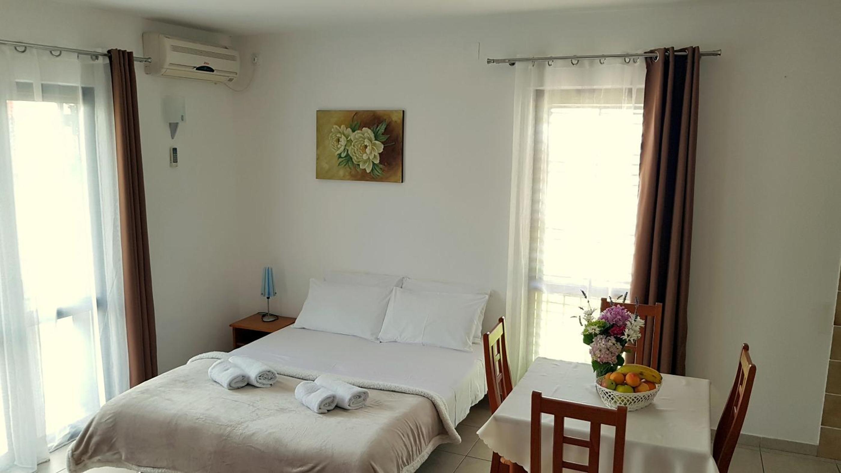 Gregovic Apartments view 5
