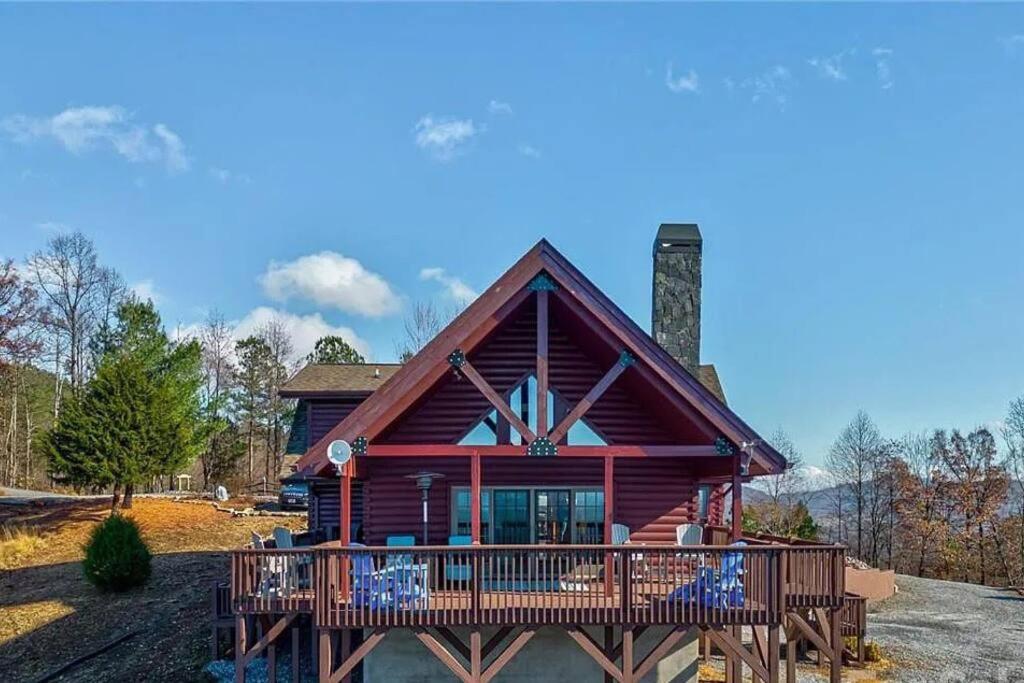 Luxury Mountain Cabin Retreat w/ Stunning Views view 3