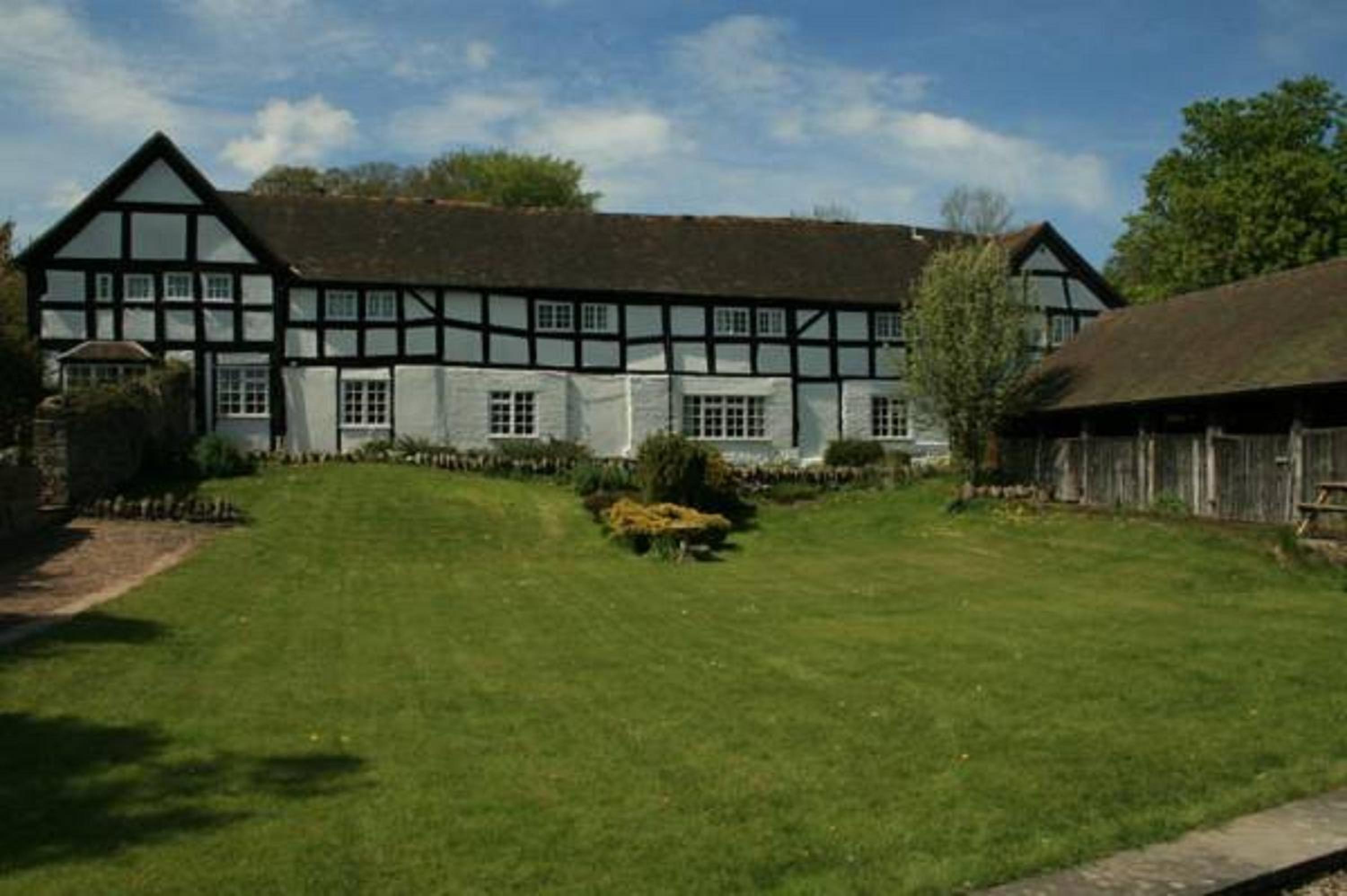 Peel Cottage, Dilwyn view 4