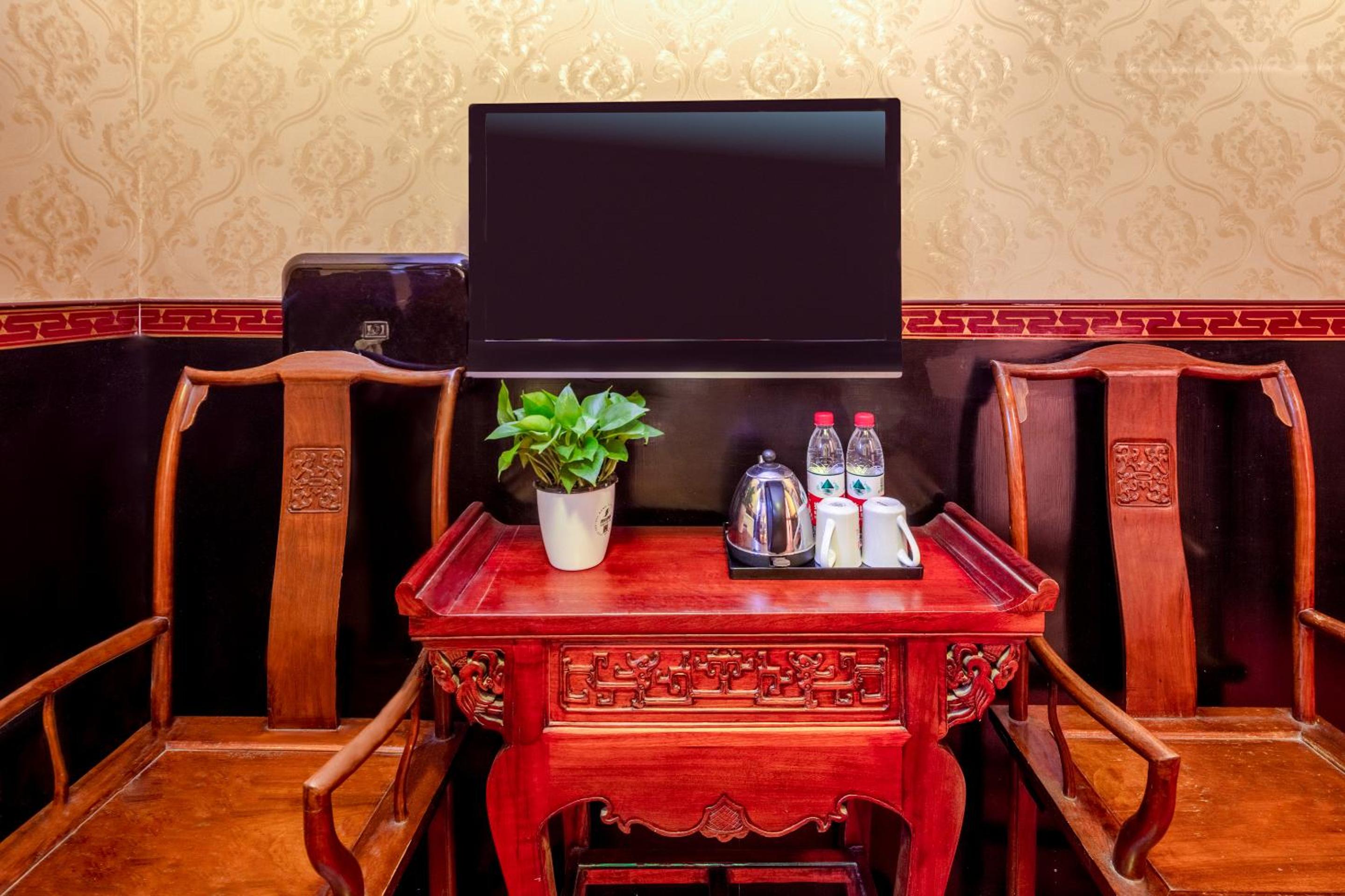 Pingyao Baichanghong Inn