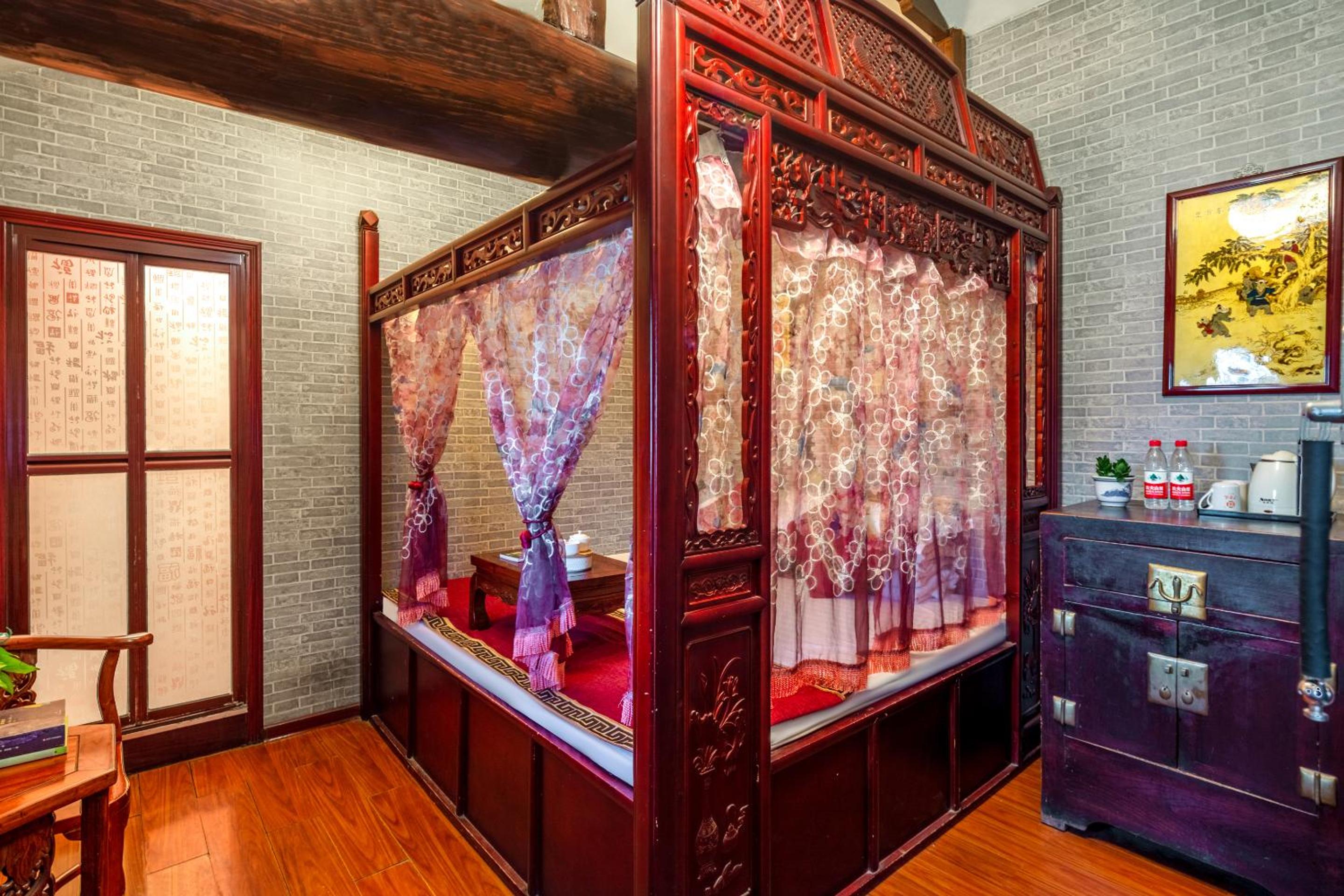 Pingyao Baichanghong Inn