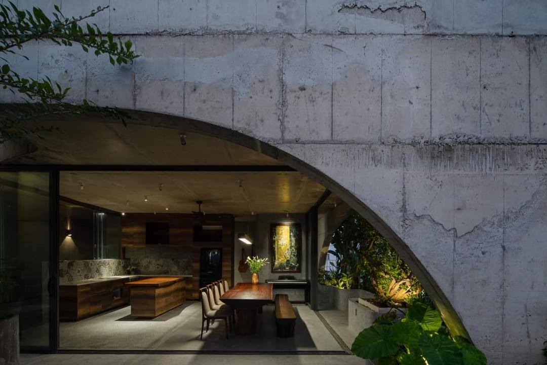Hoa house