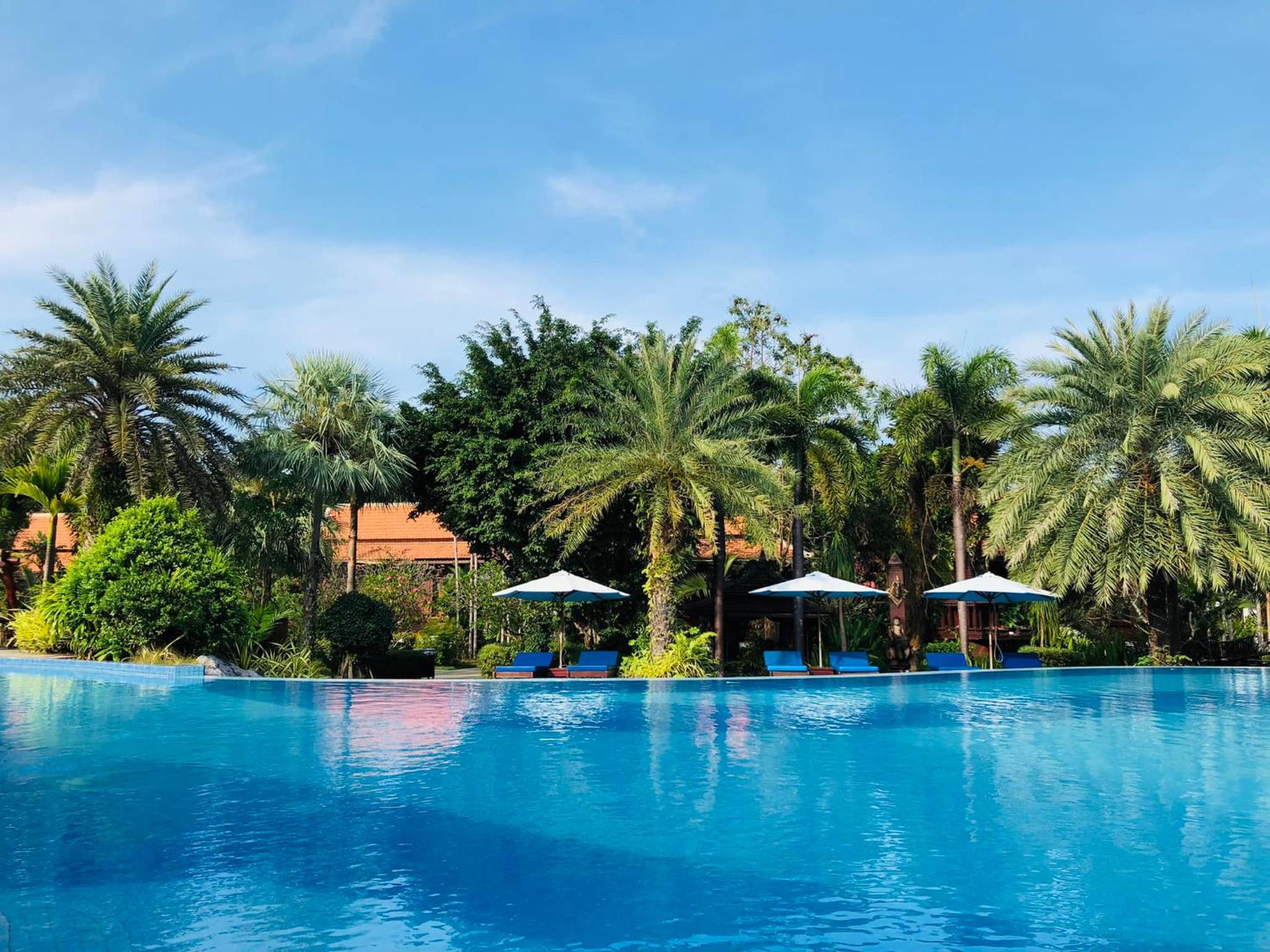 Try Palace Resort Kep