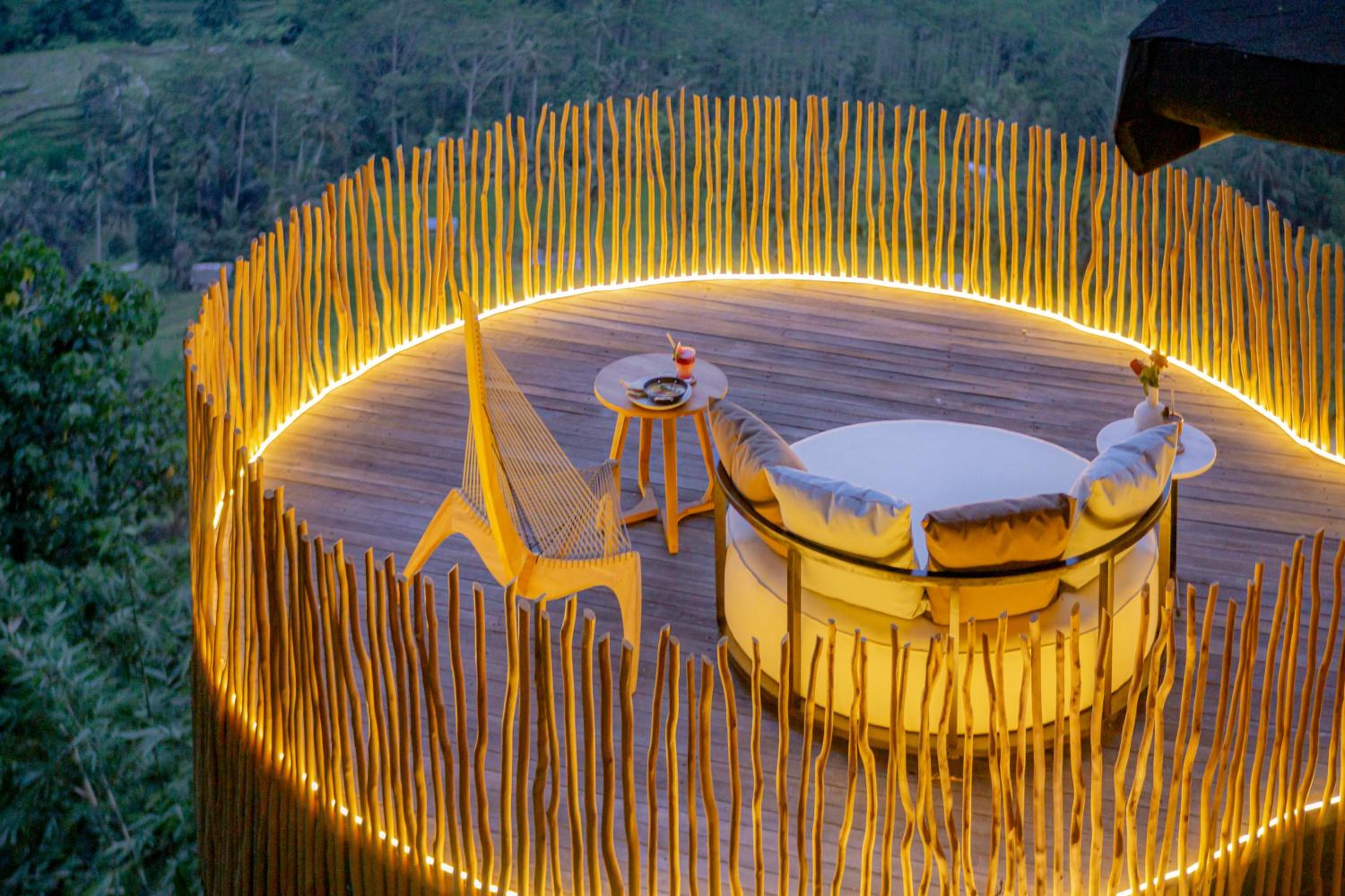 3 Bdr - Luxury Cliffside Bamboo Villa view 4