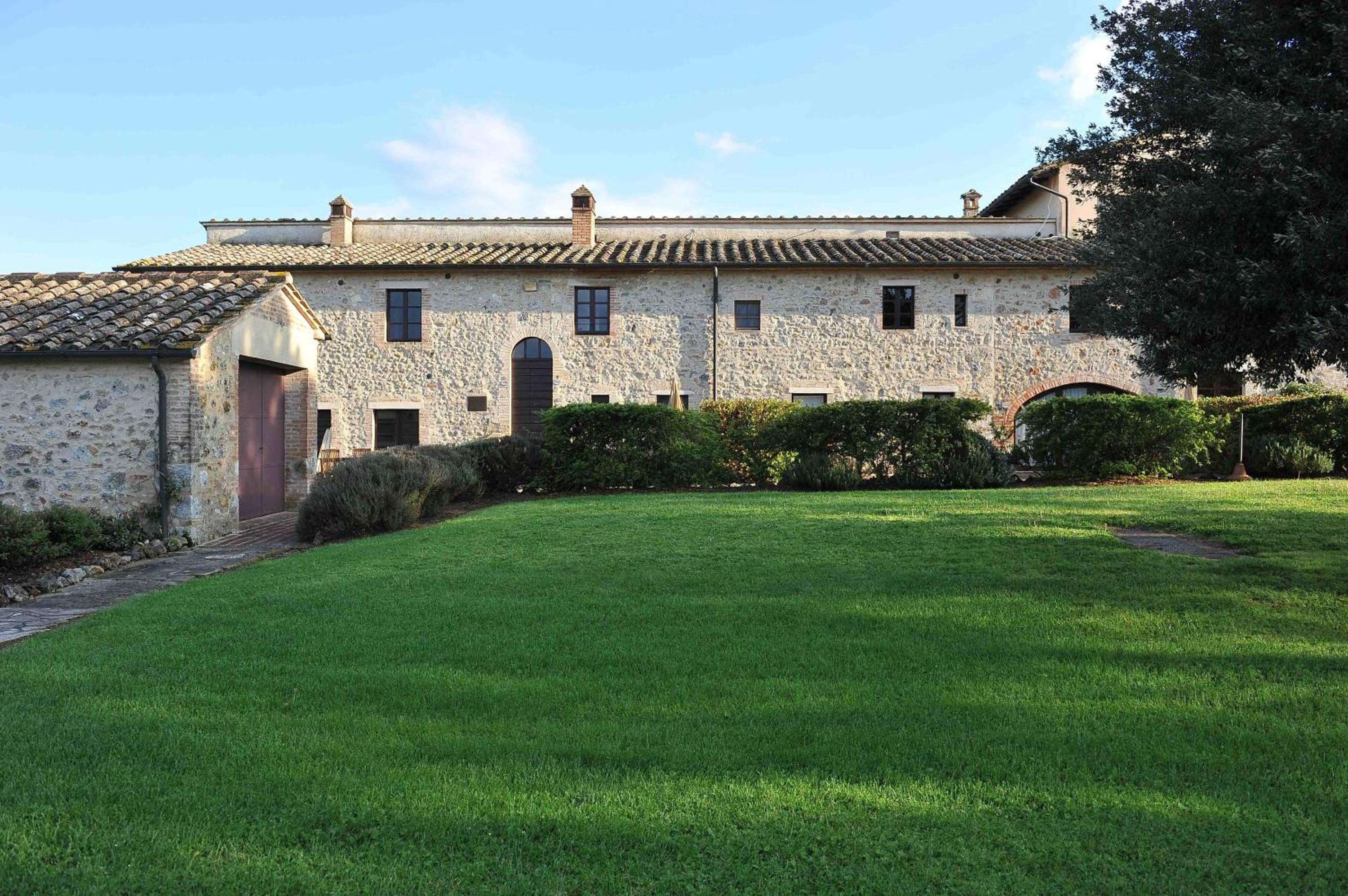 Fattoria Agriturismo Nerbona