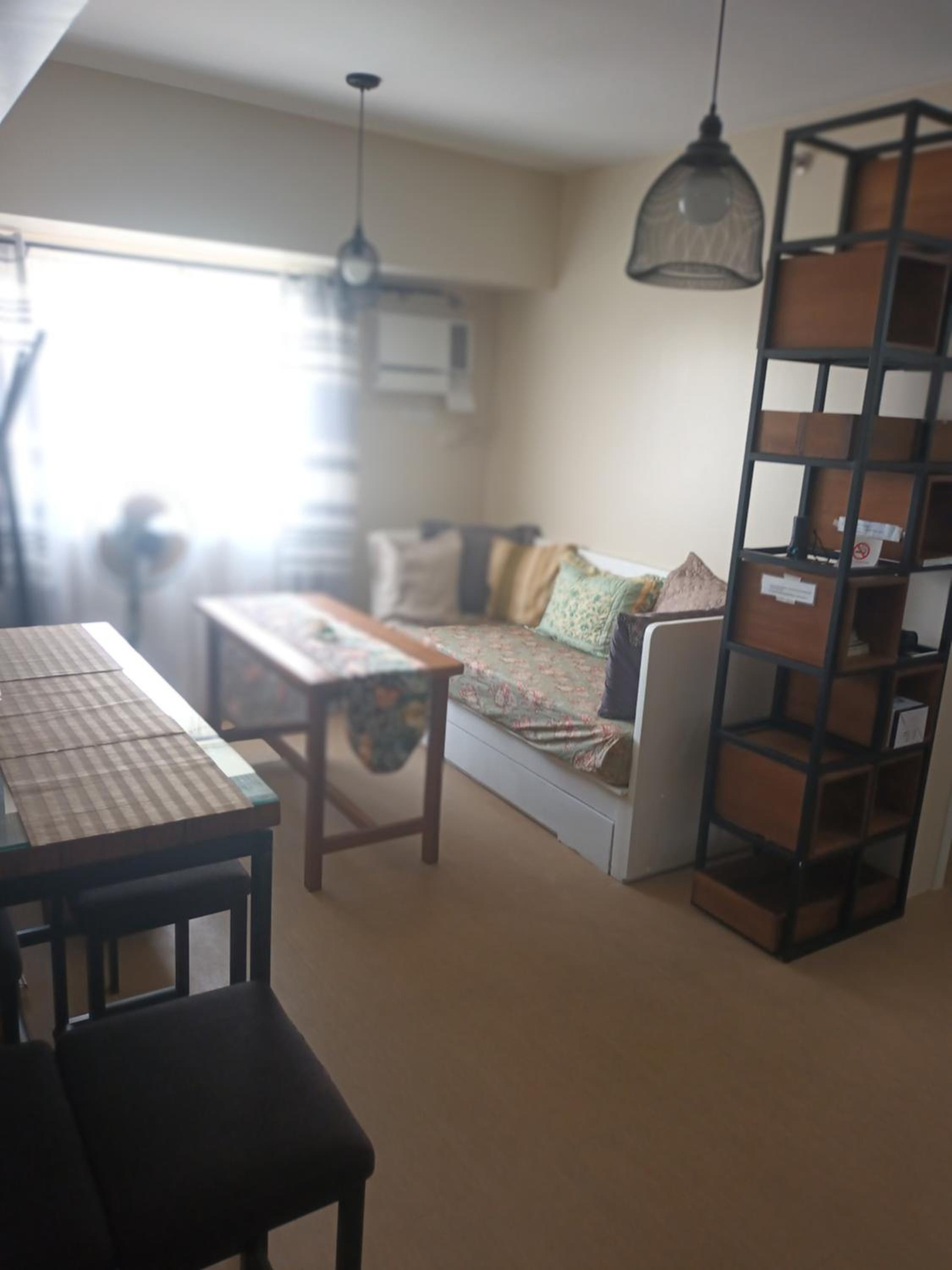 NICE CORNER AYALA 1 bedroom condo at heart of DAVAO CITY with hi speed wi fi internet - Image 4