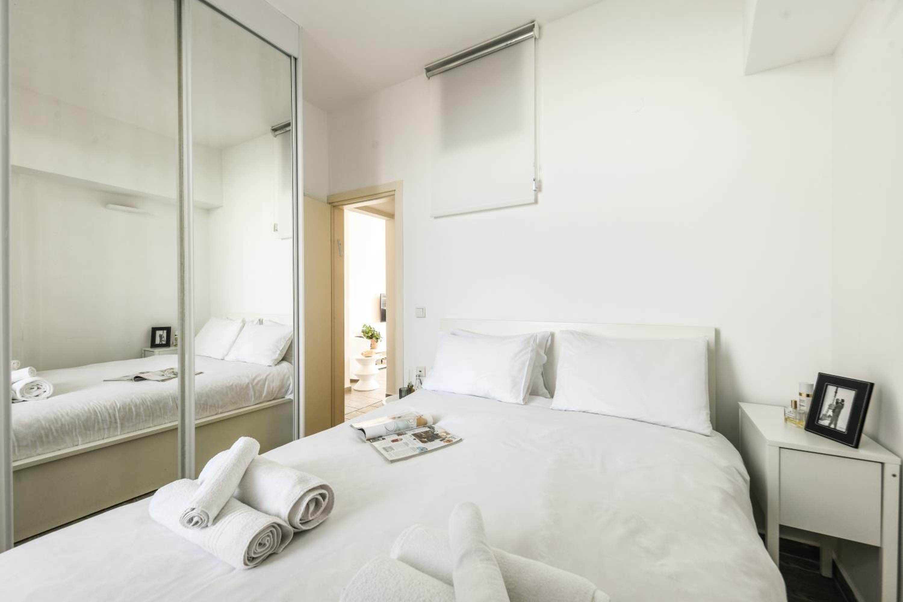 Charming 1 BR Apt w Sliding Window in Tel Aviv and Shelter by Sea N' Rent view 5